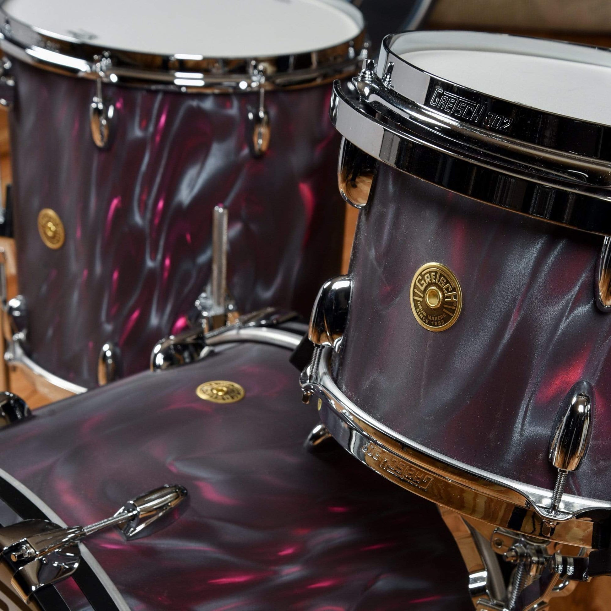 Gretsch Broadkaster 12/14/18 3pc. Drum Kit Black Satin Flame Drums and Percussion / Acoustic Drums / Full Acoustic Kits