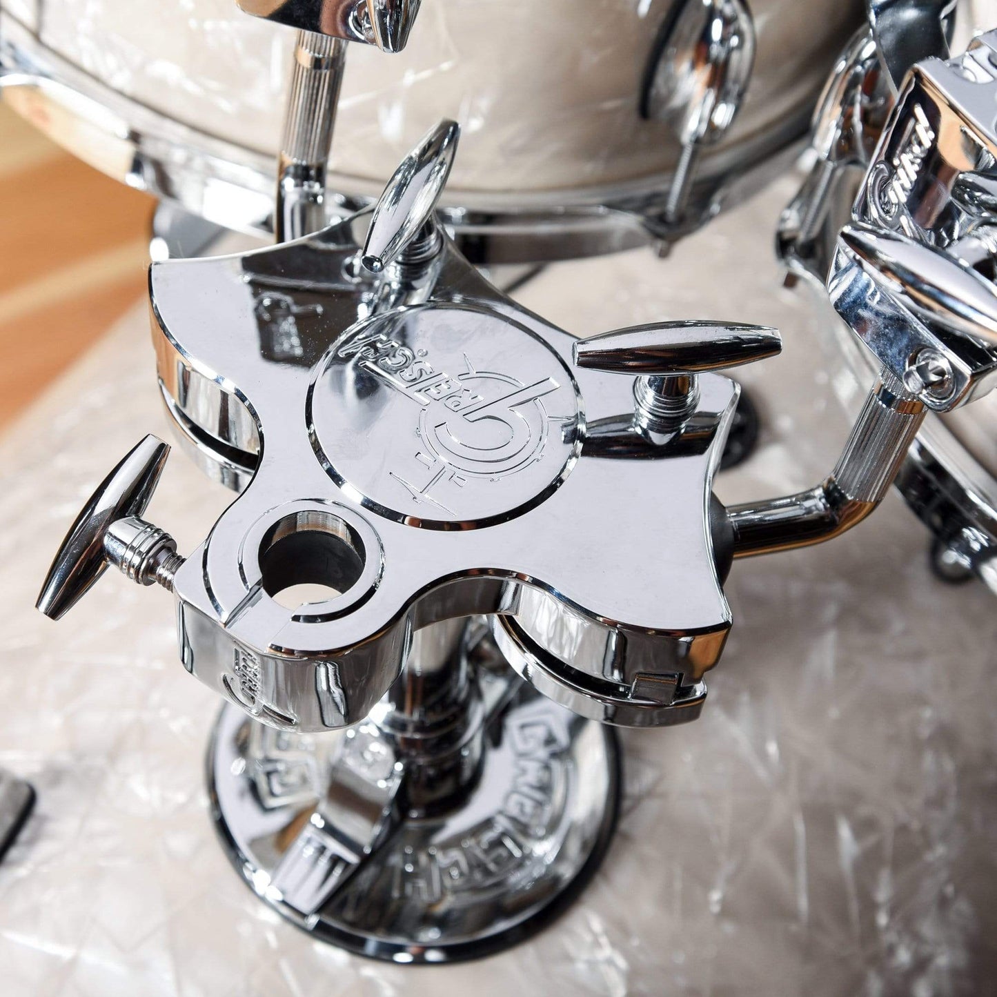 Gretsch Renown 10/12/16/22 4pc. Drum Kit Vintage Pearl Drums and Percussion / Acoustic Drums / Full Acoustic Kits