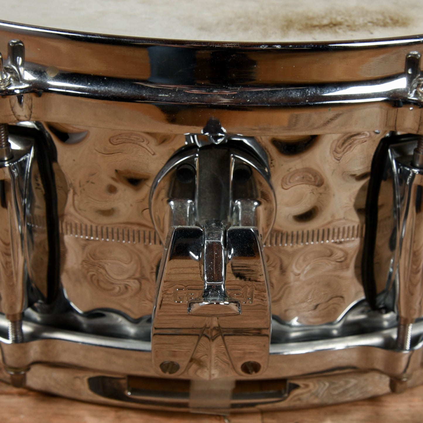 Gretsch Drums 5x14 Hammered Chrome over Brass Snare Drum USED Drums and Percussion / Acoustic Drums / Snare