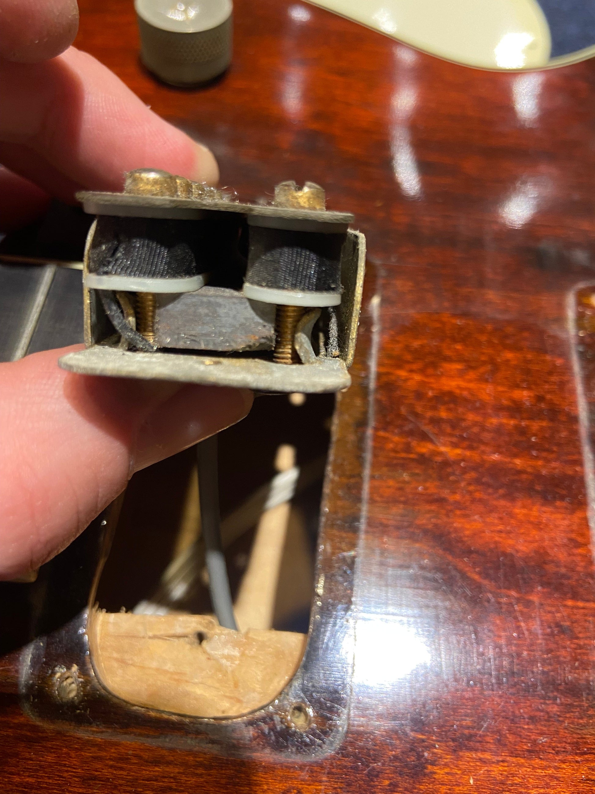 Gretsch 6122 Chet Atkins Country Gentleman Walnut 1963 Electric Guitars / Hollow Body