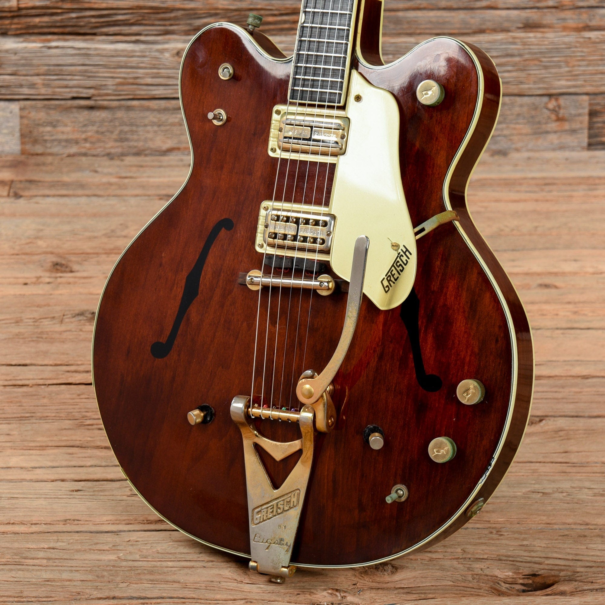 Gretsch 6122 Chet Atkins Country Gentleman Walnut 1966 Electric Guitars / Hollow Body