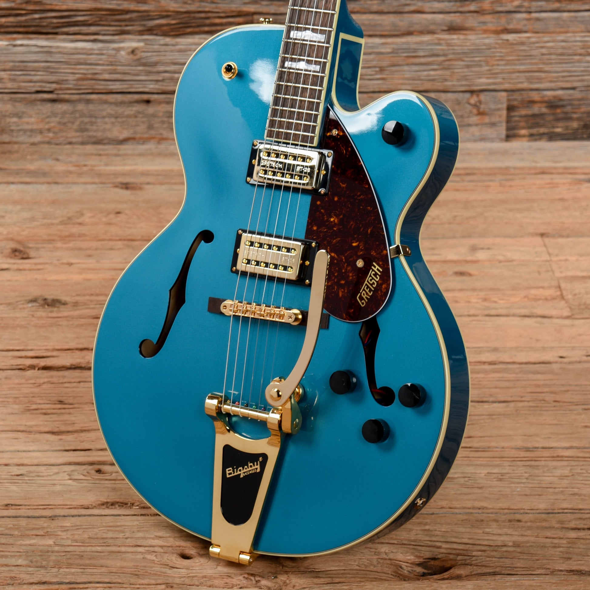 Gretsch G2410TG Streamliner Hollow Body Single-Cut and Gold Hardware Ocean Turquoise w/Bigsby Electric Guitars / Hollow Body