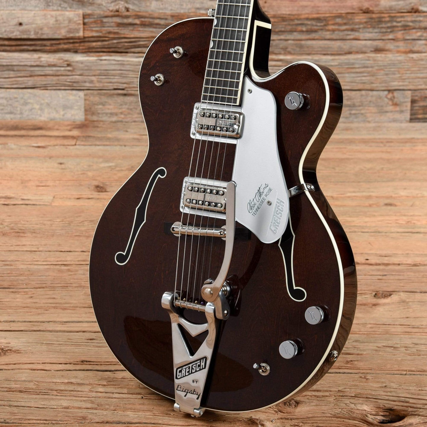 Gretsch G6119-1962 Chet Atkins Tennessee Rose Burgundy 2006 Electric Guitars / Hollow Body