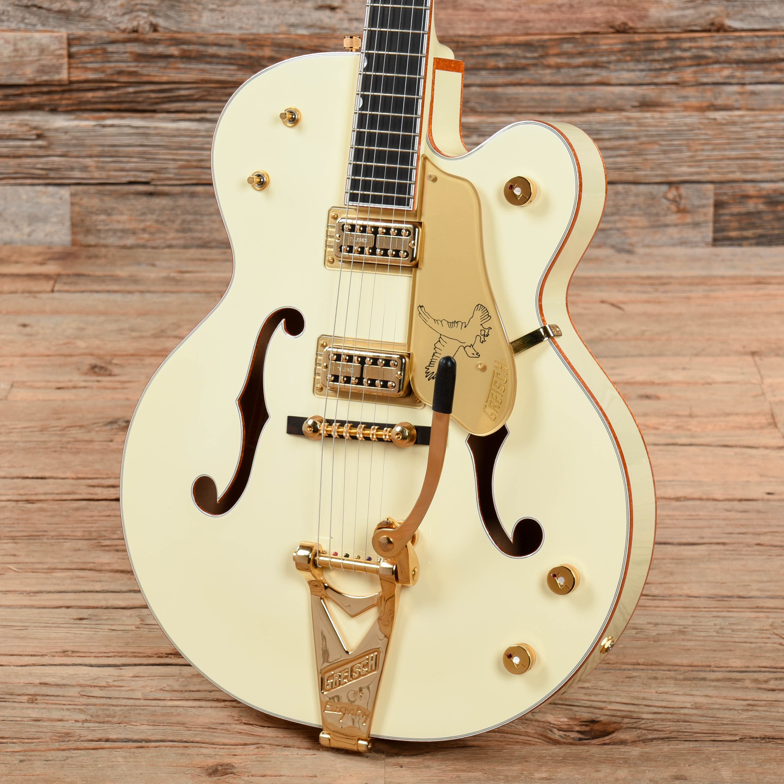 Gretsch G6136T-59 Vintage Select '59 Falcon with Bigsby White Electric Guitars / Hollow Body