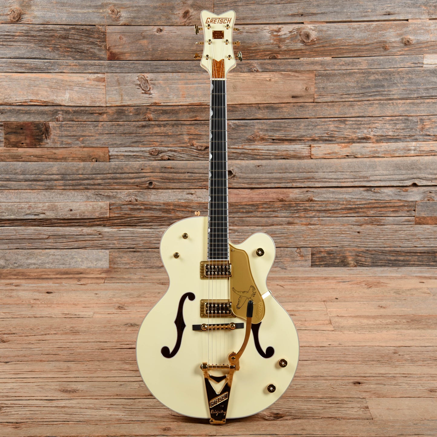 Gretsch G6136T-59 Vintage Select '59 Falcon with Bigsby White Electric Guitars / Hollow Body