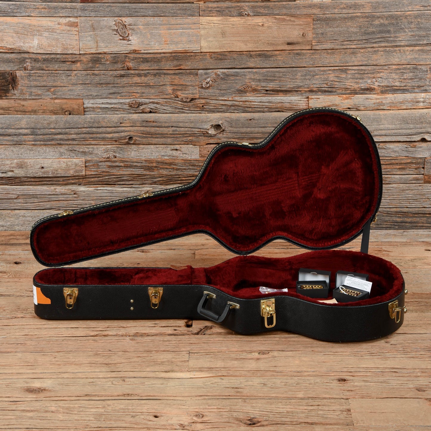 Gretsch 6120-N Orange 2001 Electric Guitars / Semi-Hollow