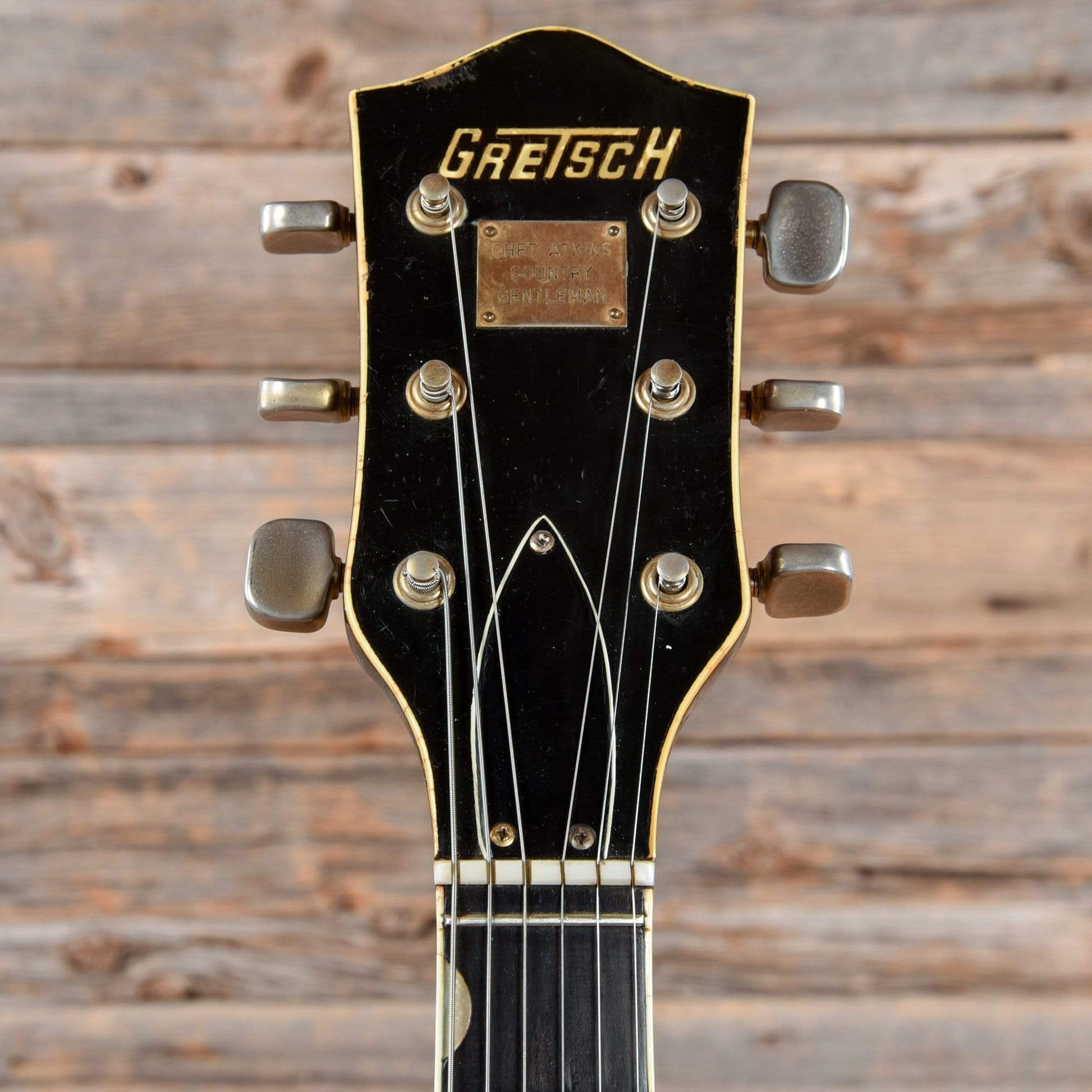 Gretsch 6122 Chet Atkins Country Gentleman Walnut 1968 Electric Guitars / Semi-Hollow
