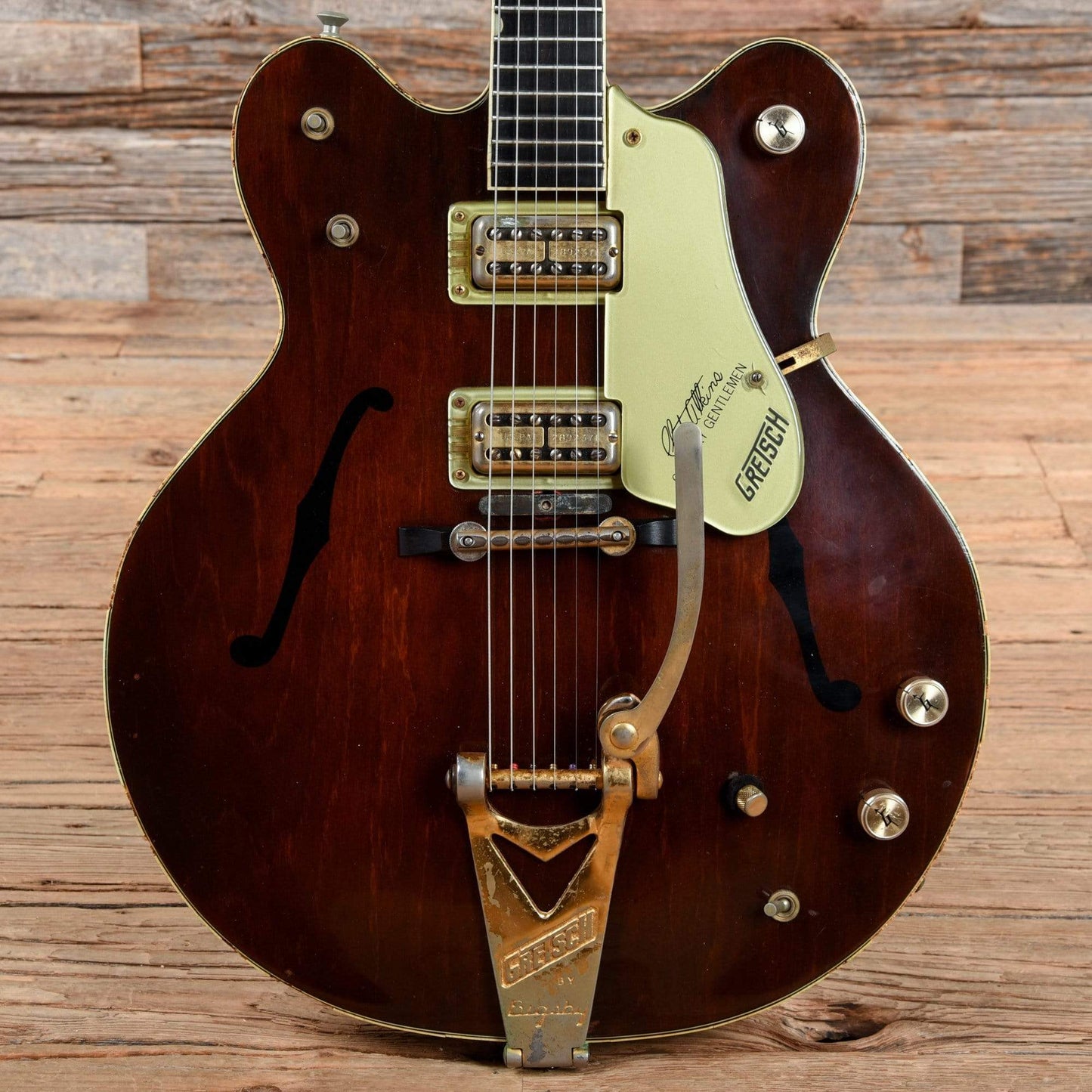 Gretsch 6122 Chet Atkins Country Gentleman Walnut 1968 Electric Guitars / Semi-Hollow