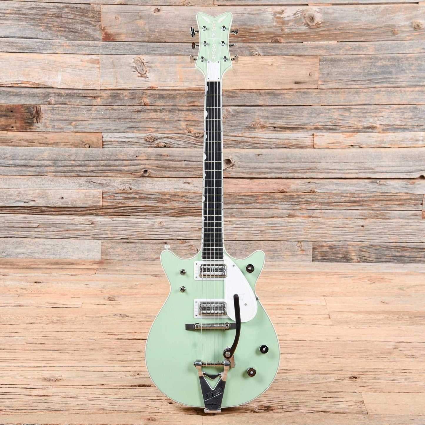 Gretsch G6134TDC Broadway Jade Penguin Broadway Jade 2015 Electric Guitars / Solid Body