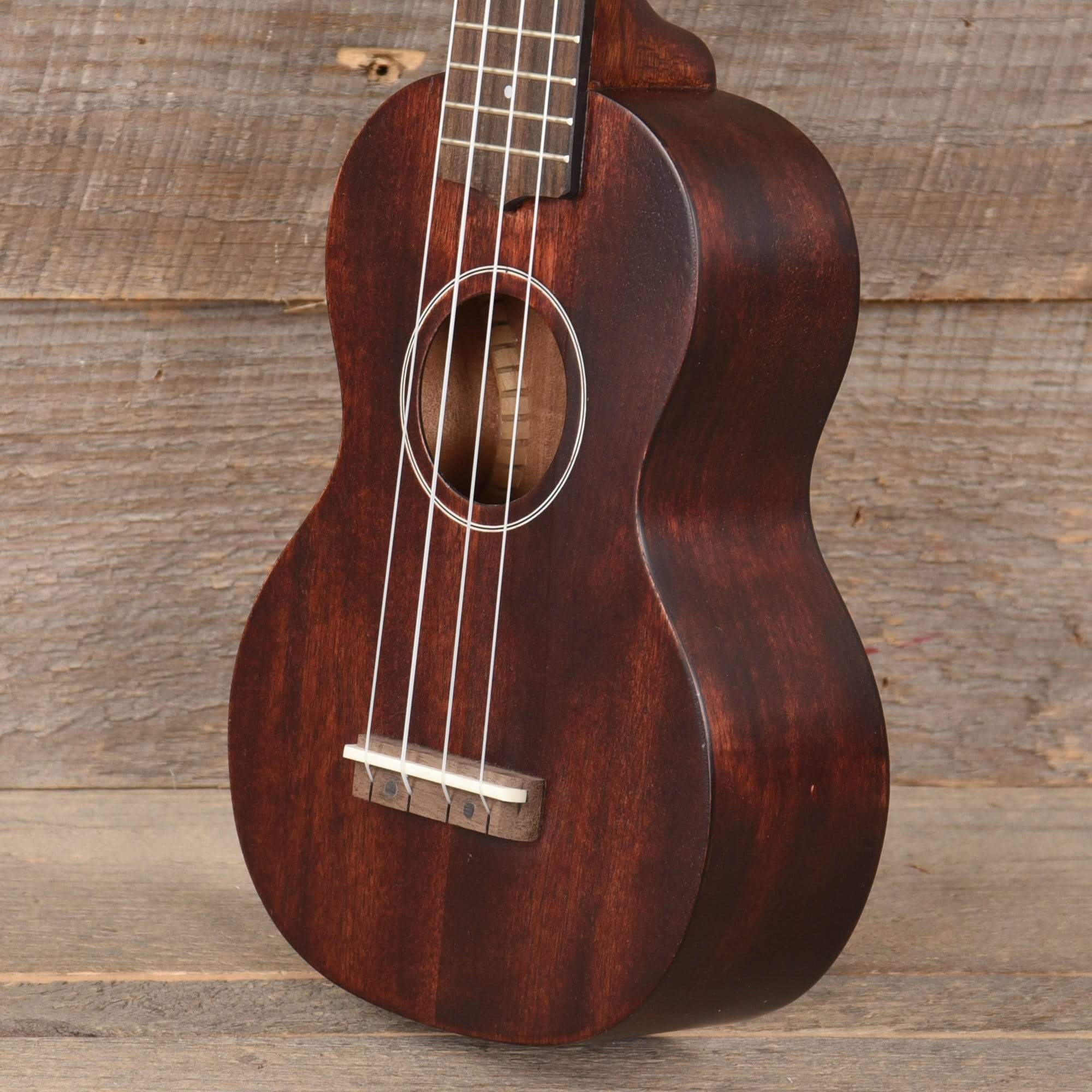 Gretsch G9100-L Soprano Long-Neck Ukulele Folk Instruments / Ukuleles