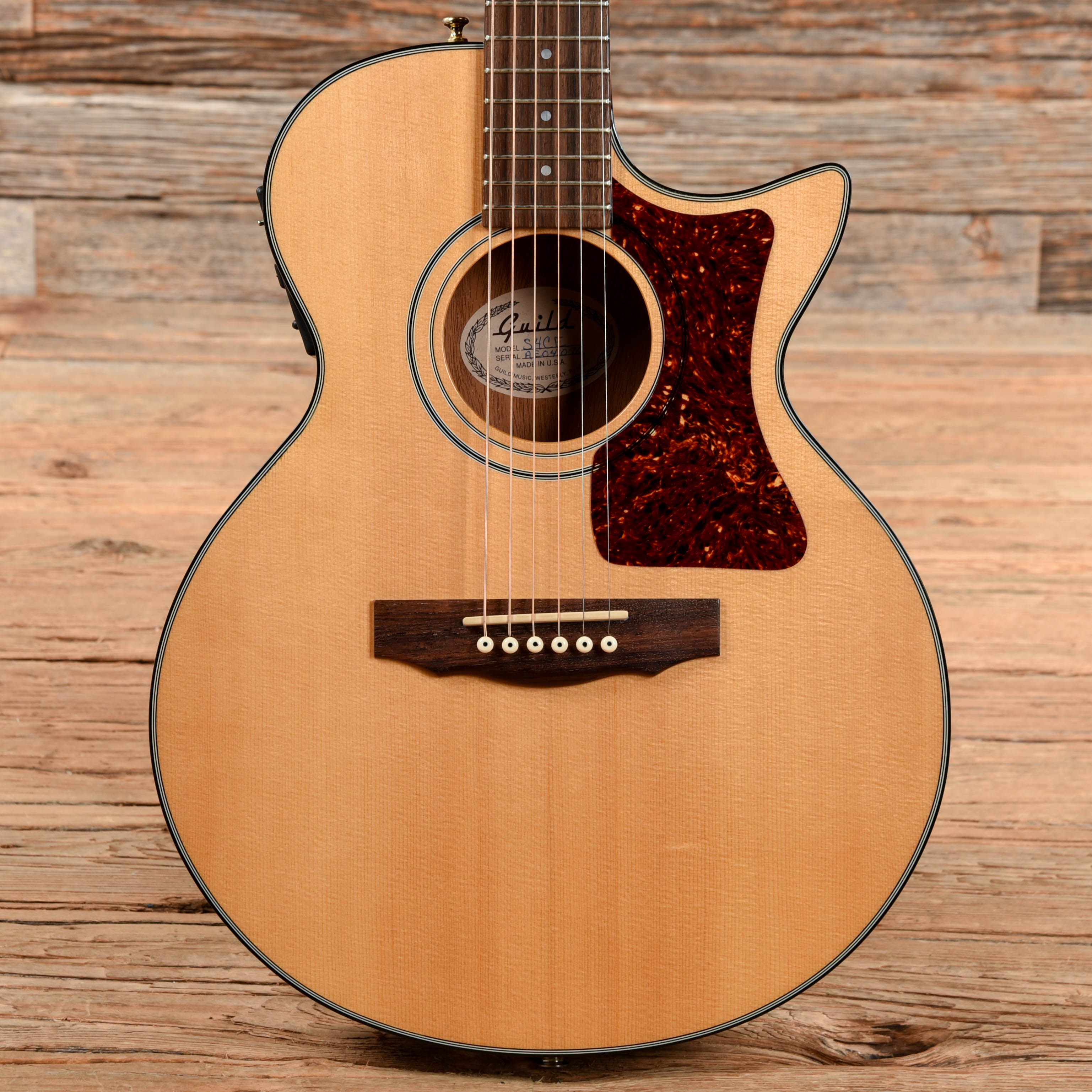 Guild Songbird S4ce Natural 1999 – Chicago Music Exchange