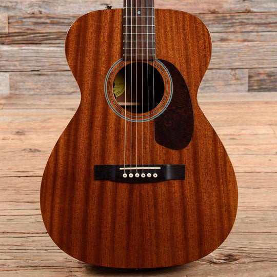 Guild GADM-20 Concert Natural 2010 Acoustic Guitars / Concert