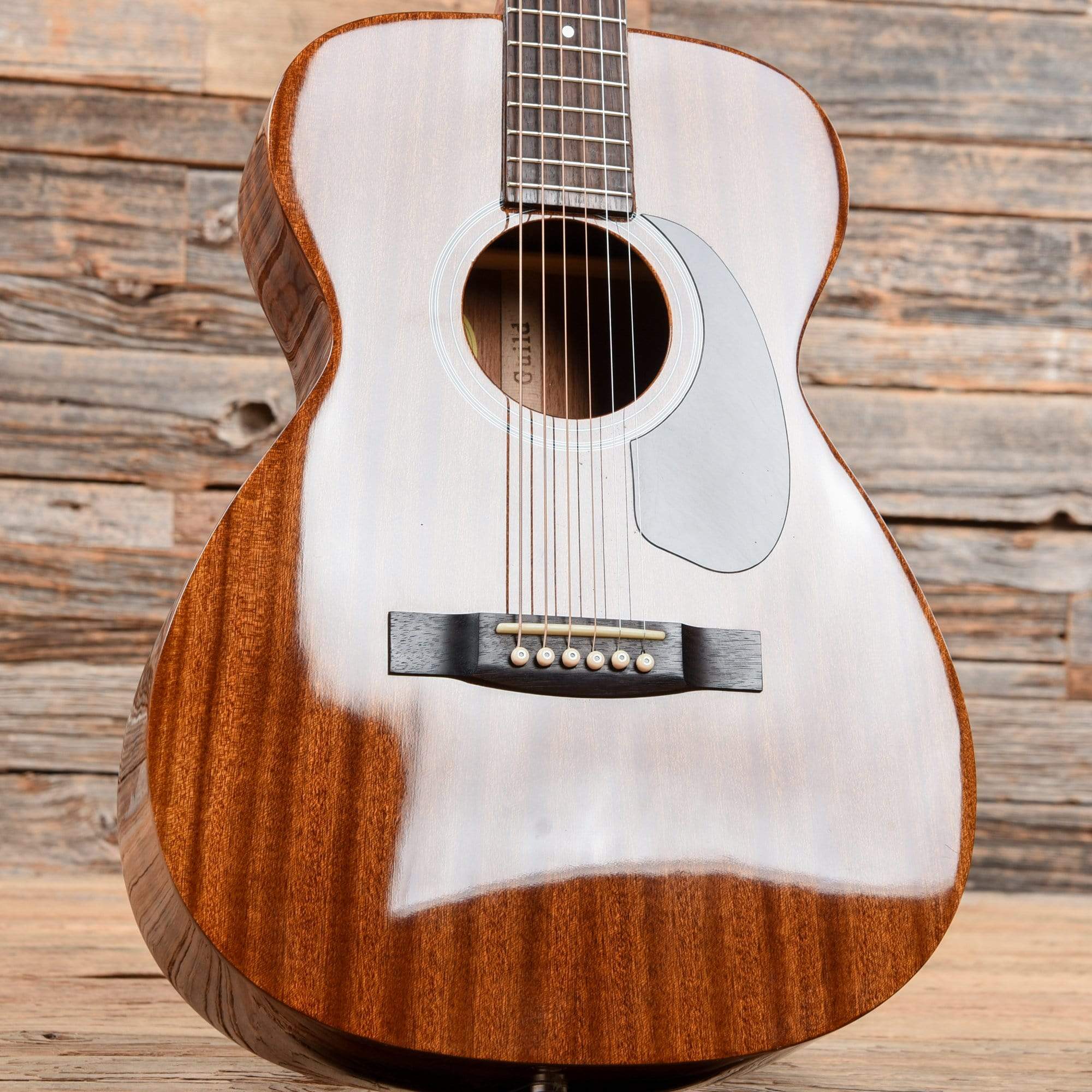 Guild GADM-20 Concert Natural 2010 Acoustic Guitars / Concert