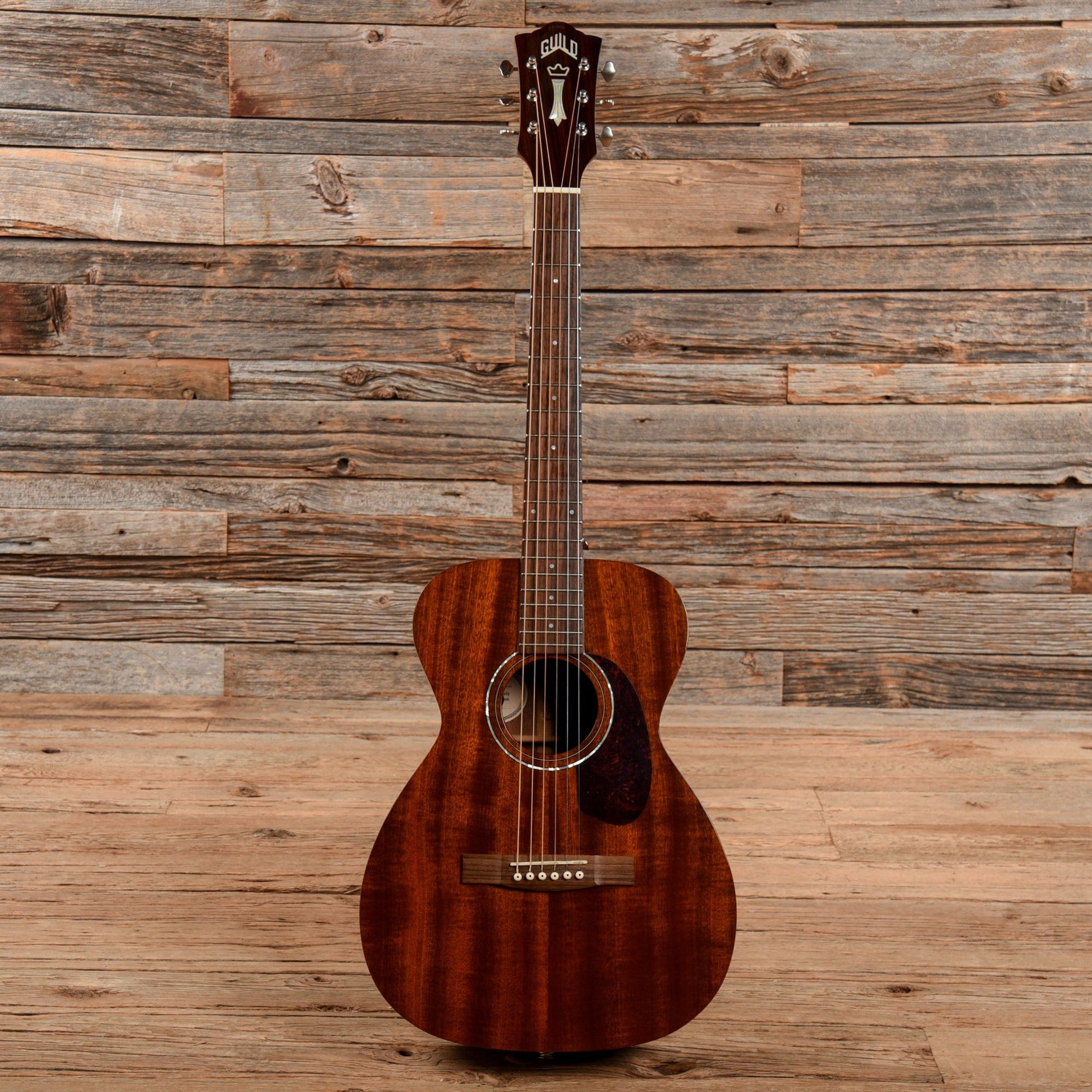 Guild M-120E Natural Acoustic Guitars / Concert