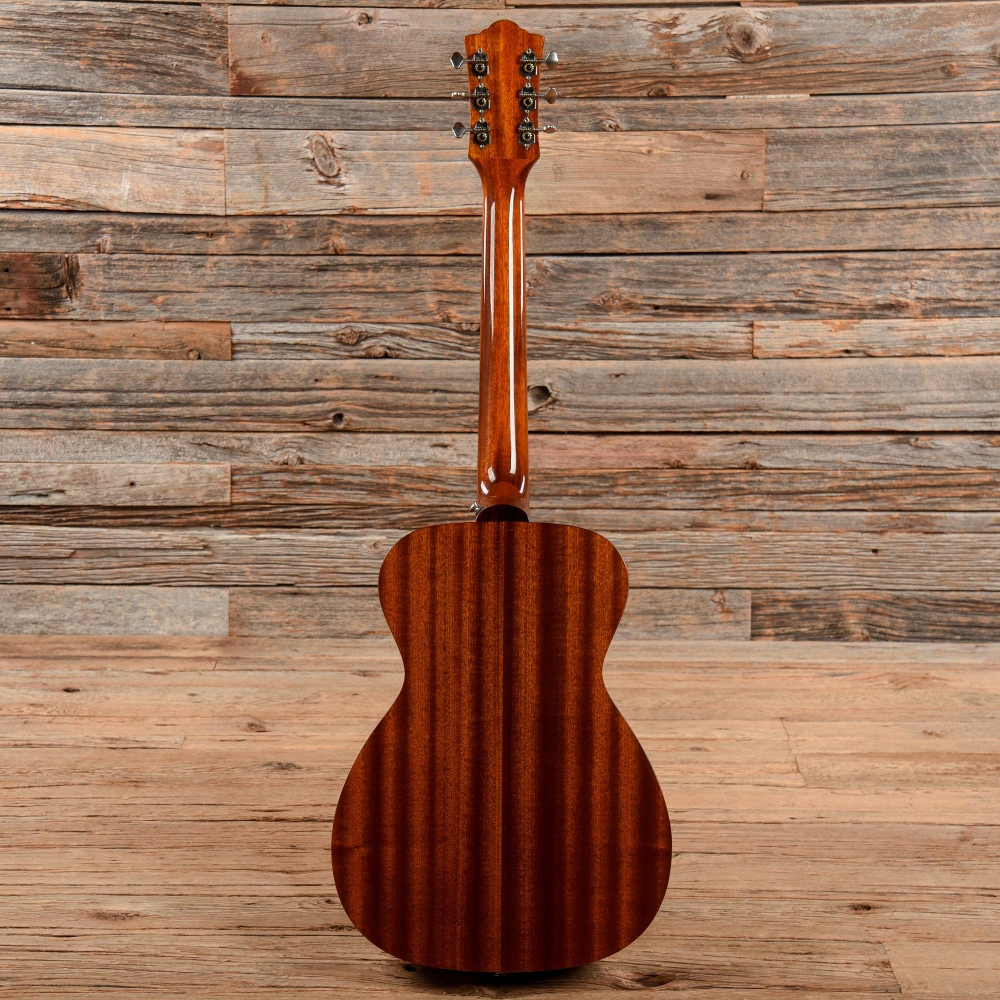 Guild M-120E Natural Acoustic Guitars / Concert