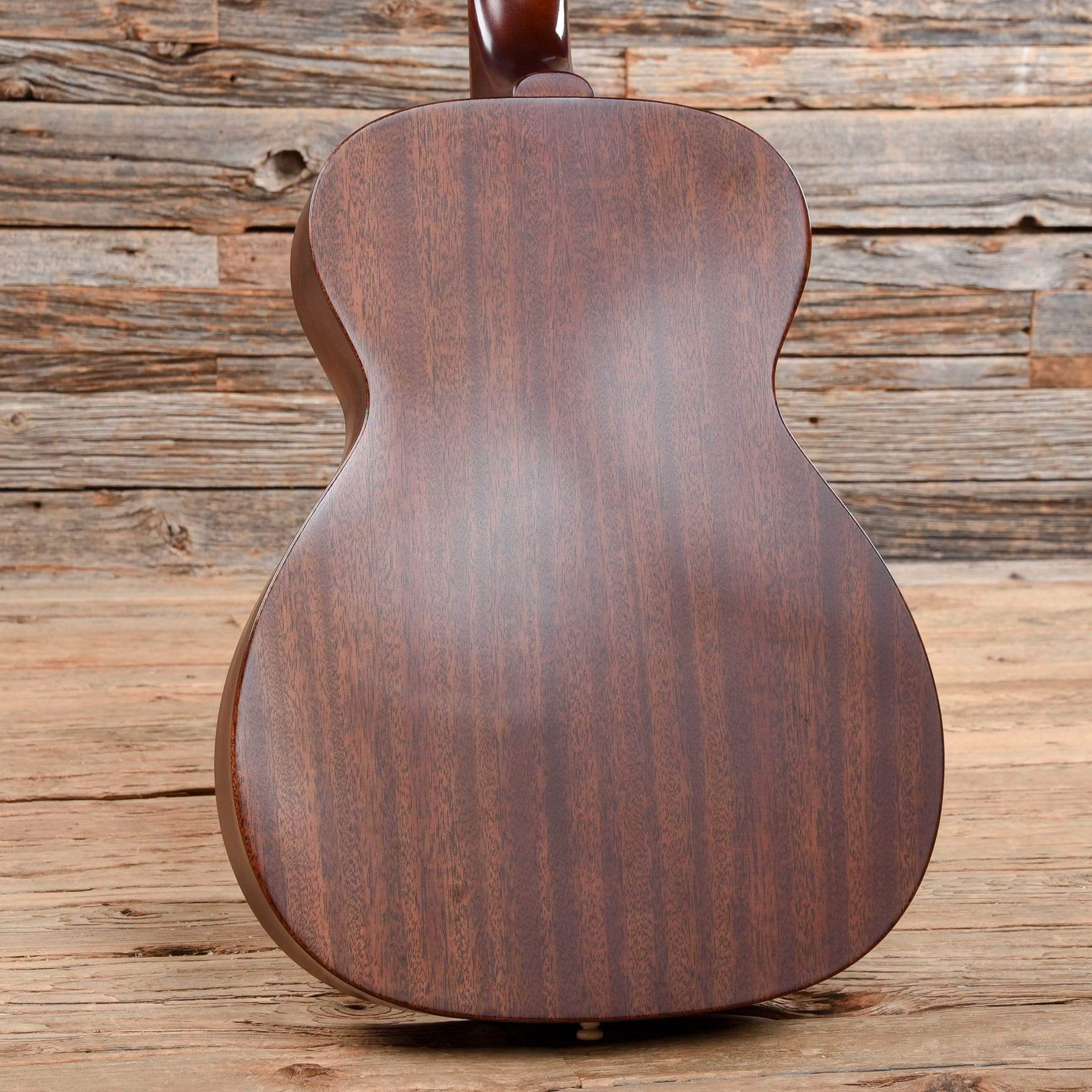 Guild M-20 Natural Acoustic Guitars / Concert