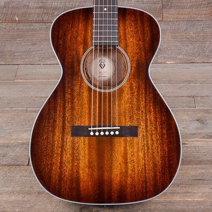 Guild M25E CAB Natural Acoustic Guitars / Concert