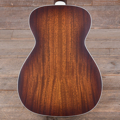 Guild M25E CAB Natural Acoustic Guitars / Concert