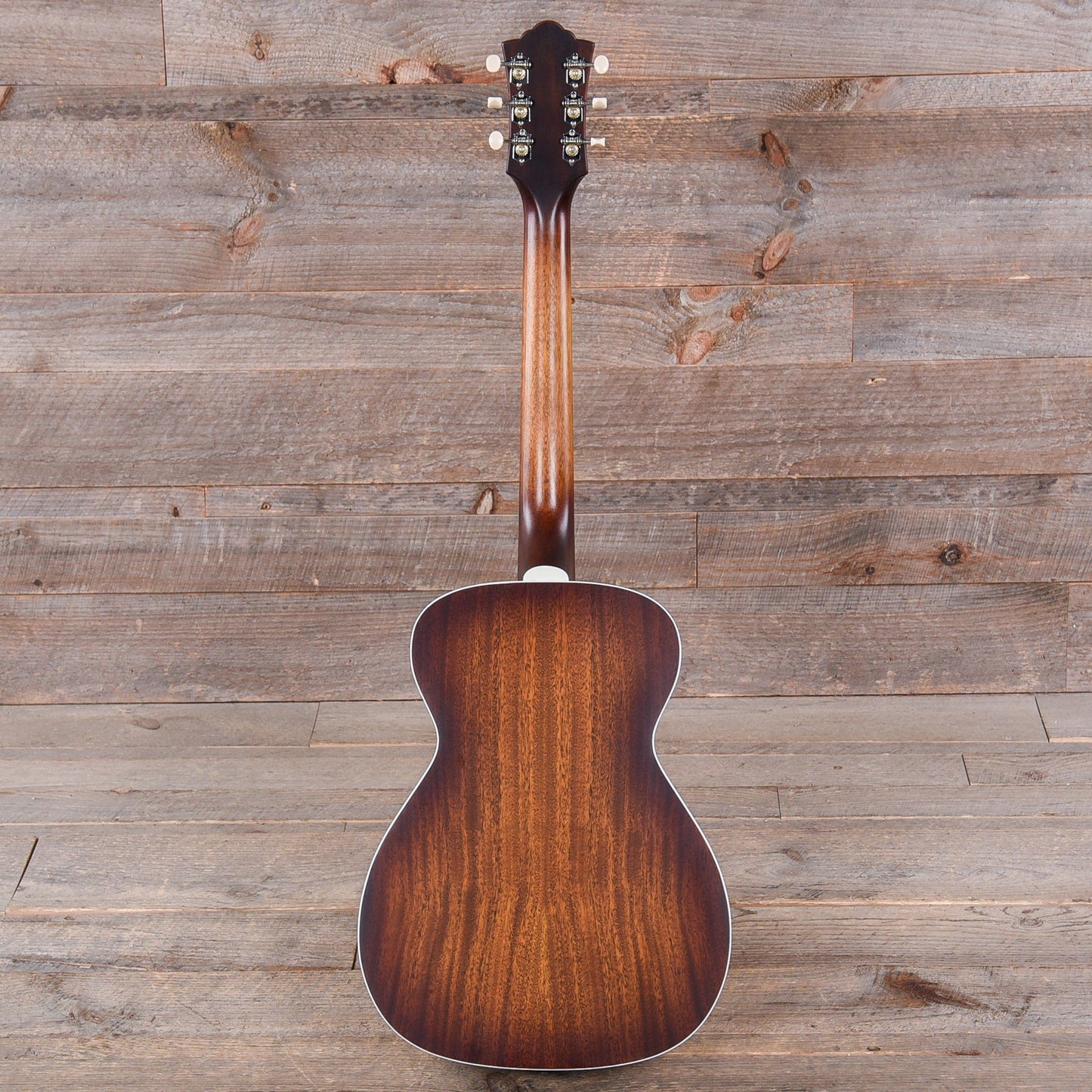 Guild M25E CAB Natural Acoustic Guitars / Concert