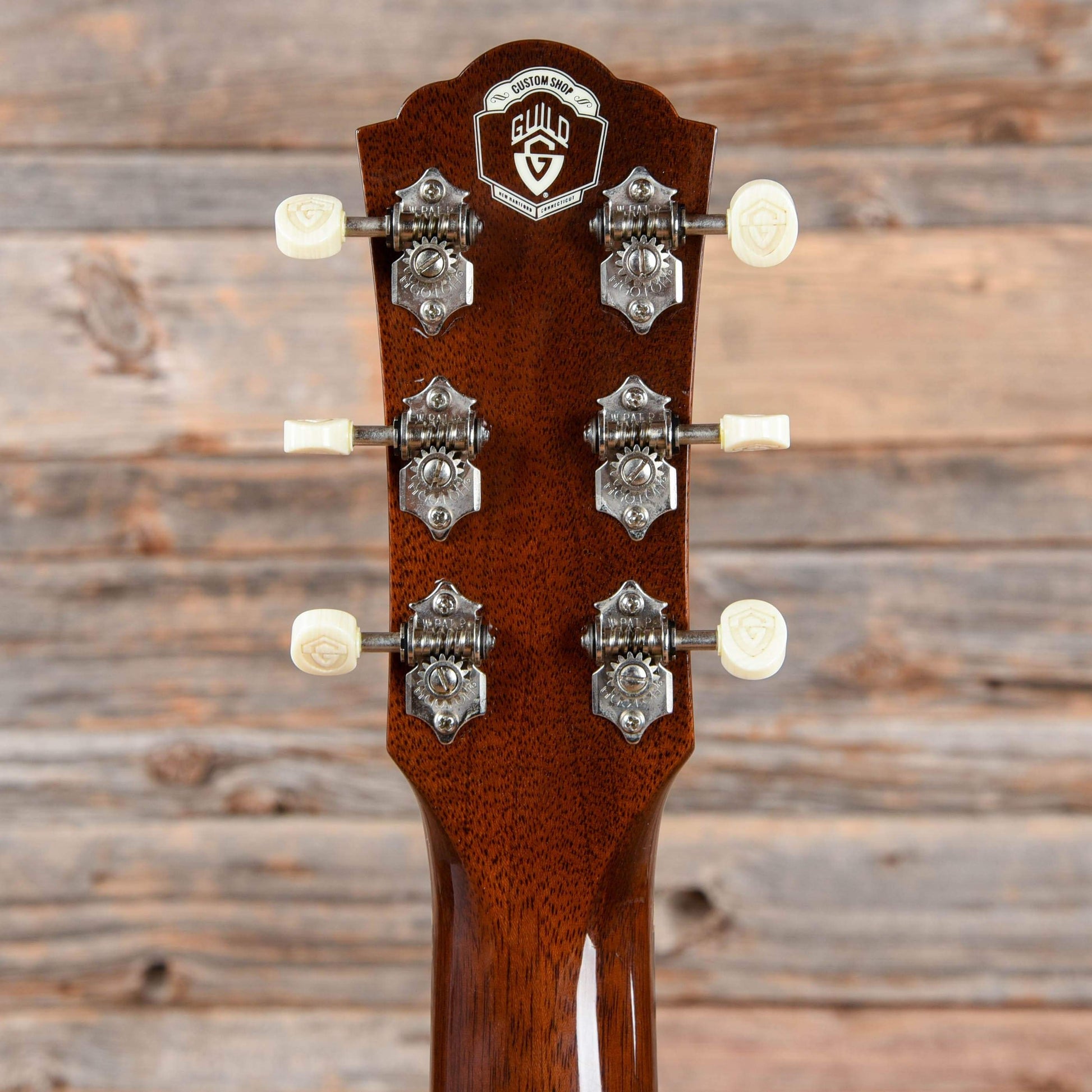 Guild Orpheum Slope Shoulder 12 Fret Dreadnought Natural 2013 Acoustic Guitars / Dreadnought