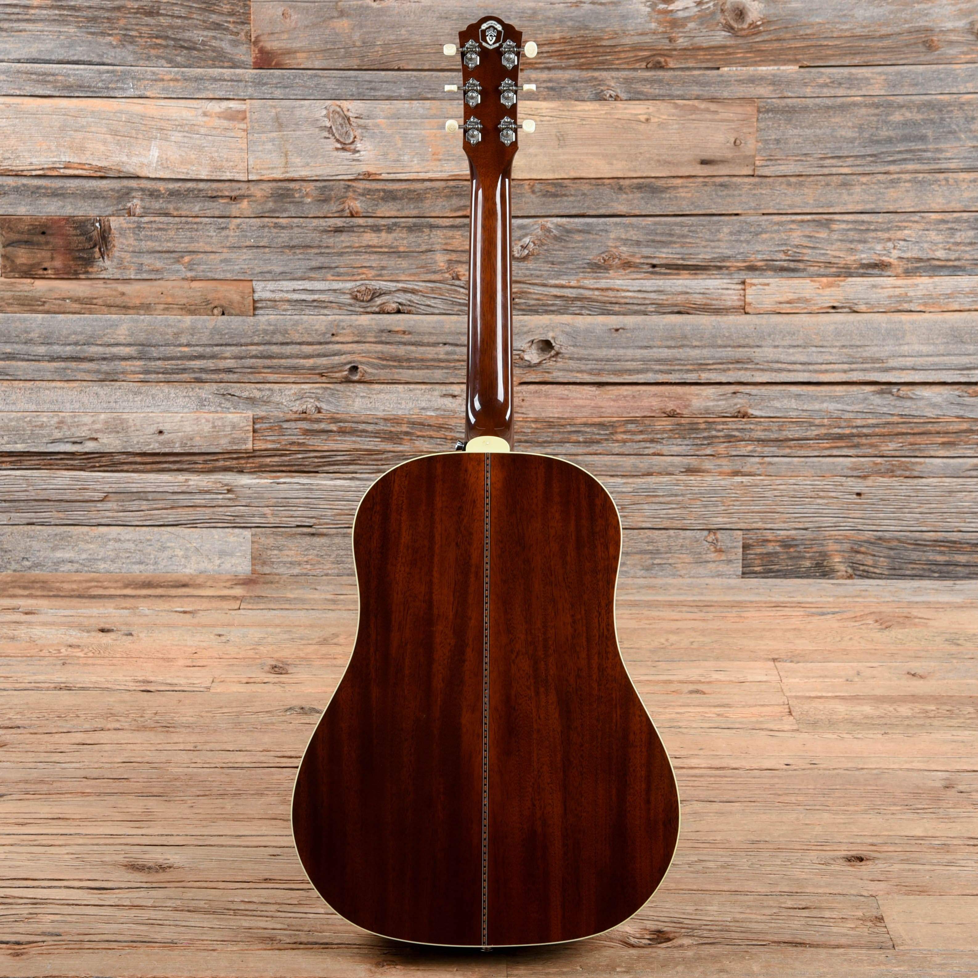 Guild Orpheum Slope Shoulder 12 Fret Dreadnought Natural 2013 Acoustic Guitars / Dreadnought