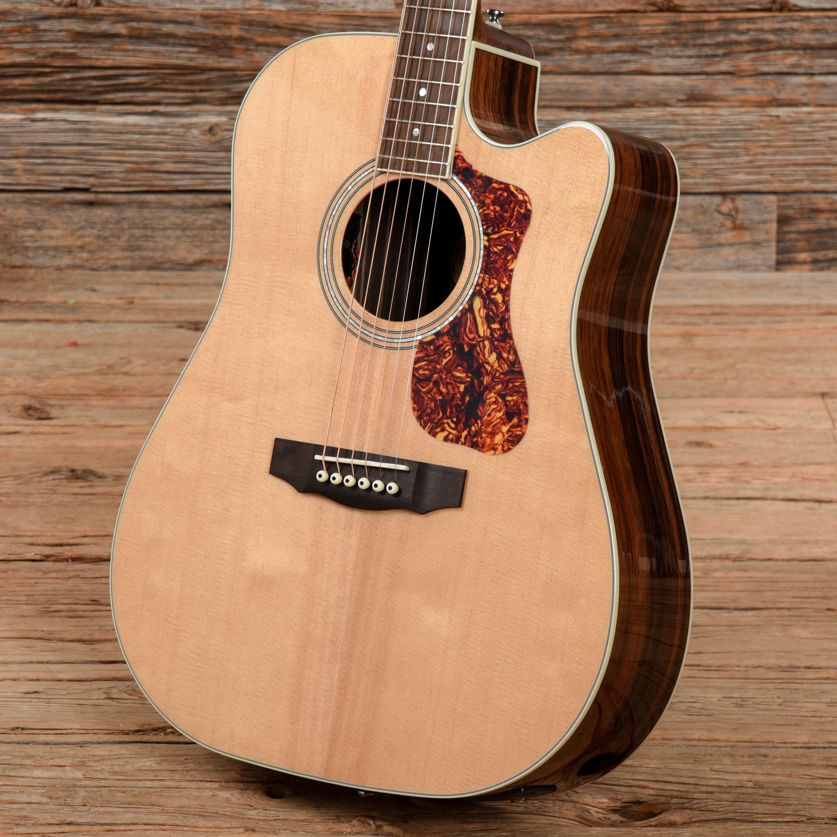 Guild Westerly D-260CE Deluxe Dreadnought Cutaway Natural w/Electronics Acoustic Guitars / Dreadnought