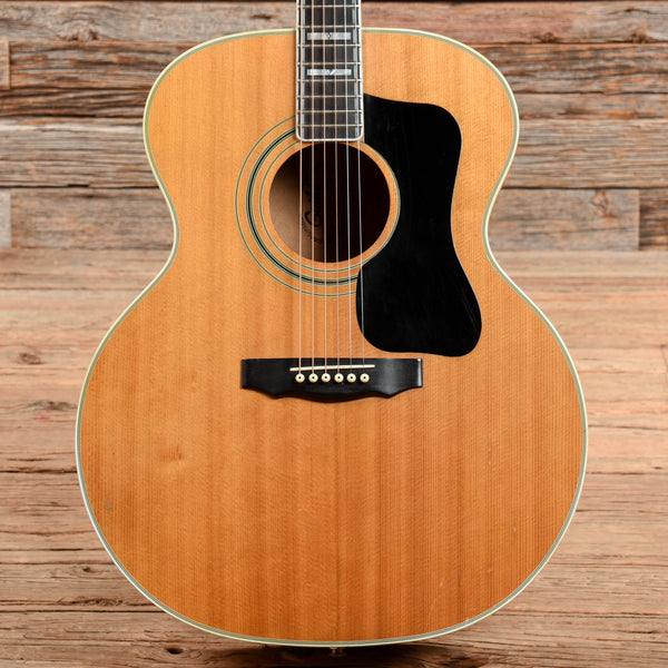 guild-acoustic-guitars-jumbo-
