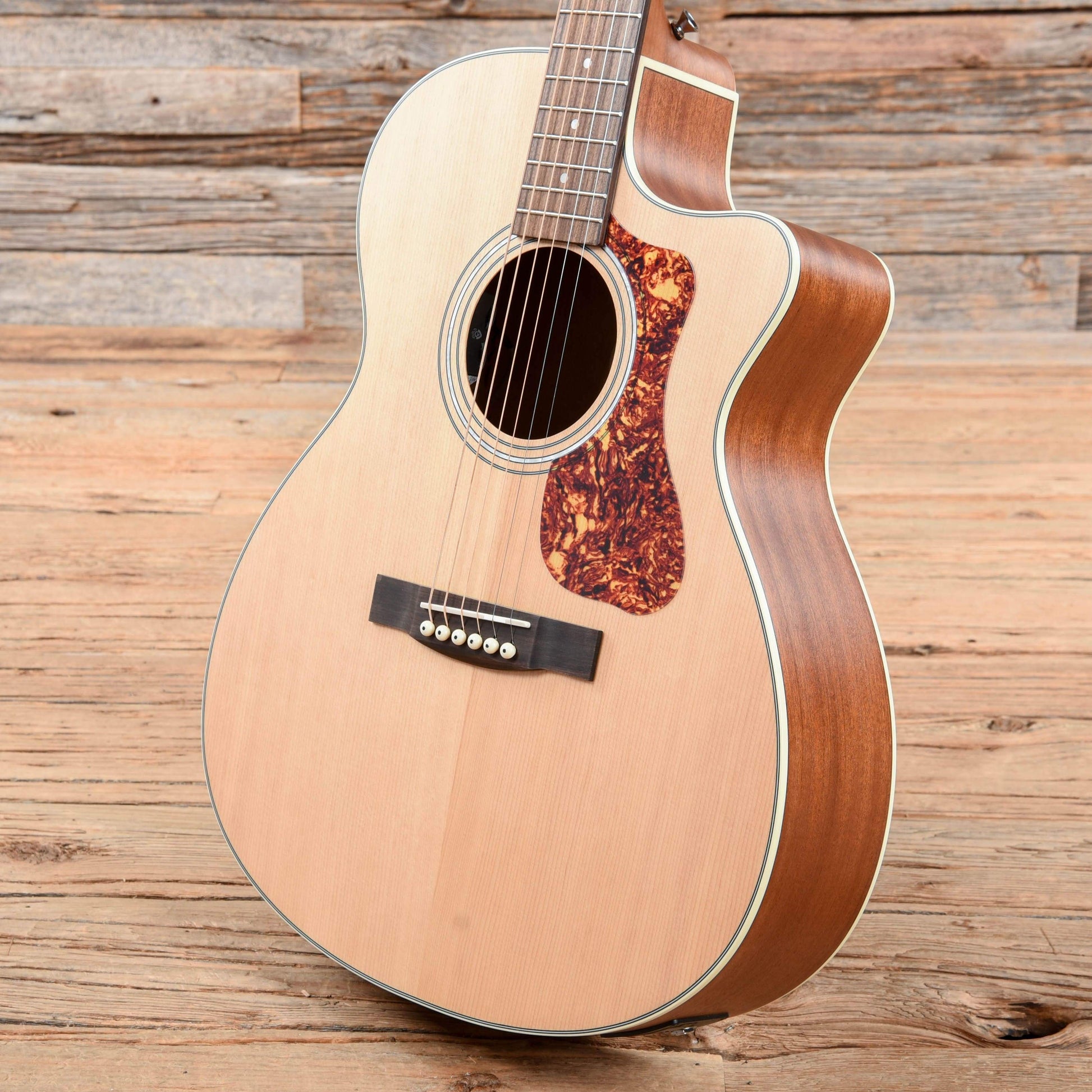 Guild Westerly OM-240CE Archback Orchestra Spruce/Mahogany Natural w/Electronics Acoustic Guitars / OM and Auditorium