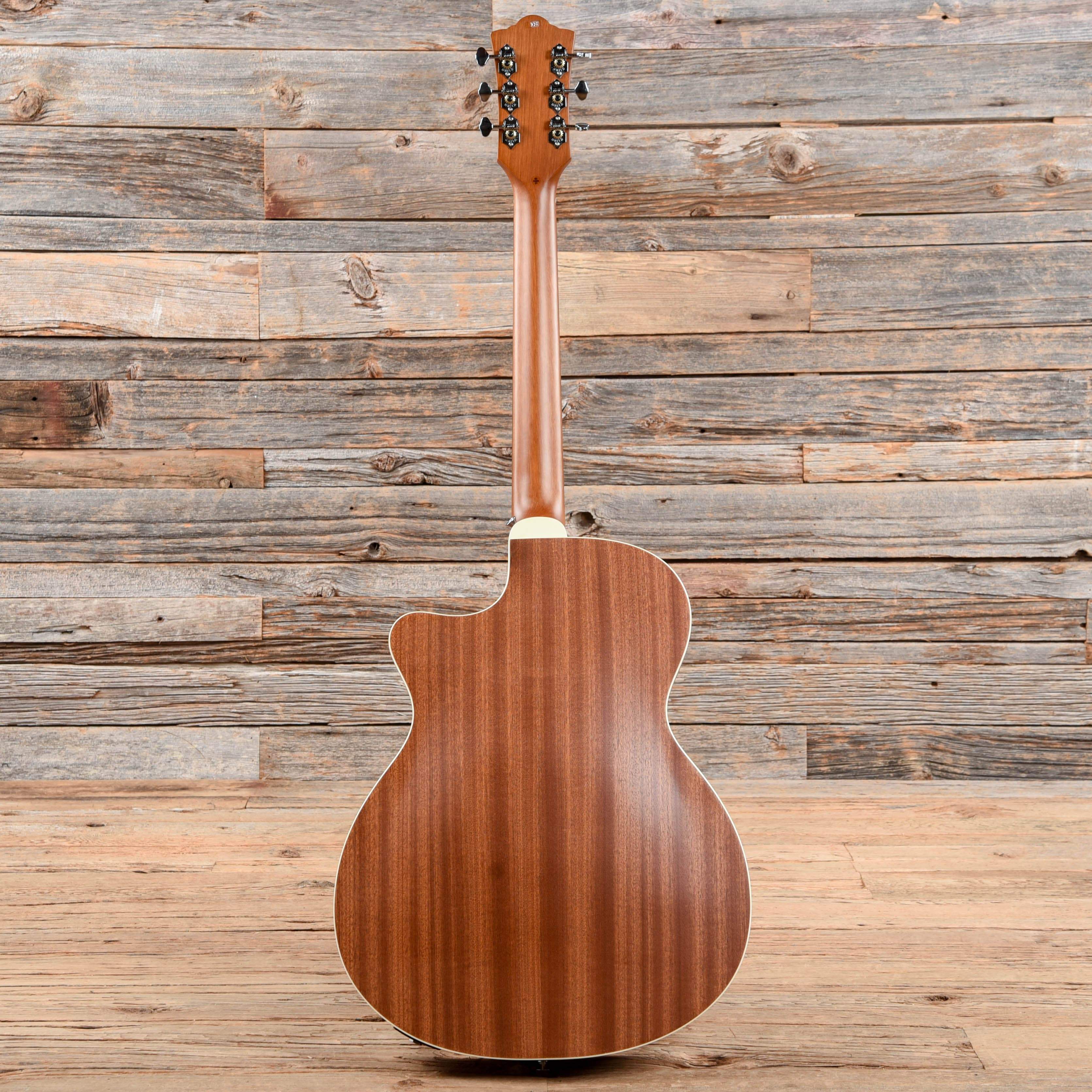 Guild Westerly OM-240CE Archback Orchestra Spruce/Mahogany Natural w/Electronics Acoustic Guitars / OM and Auditorium