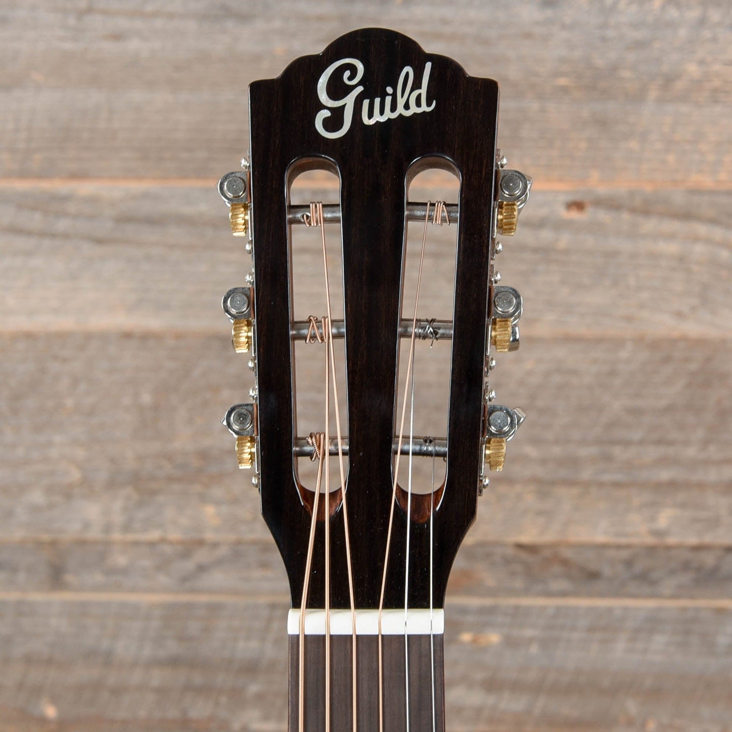 Guild Westerly P-240 Memoir 12-Fret Parlor Natural Acoustic Guitars / Parlor