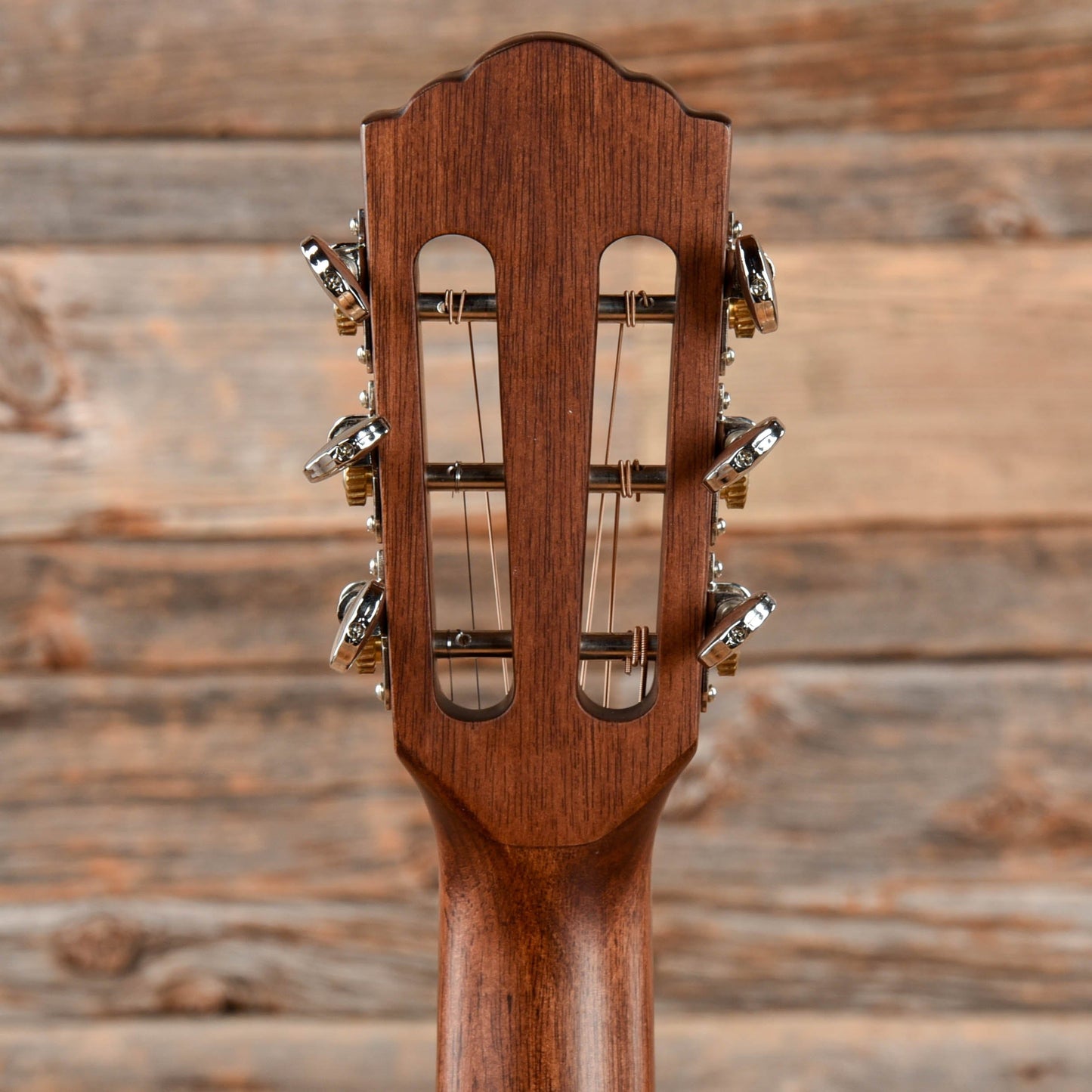 Guild Westerly P-240 Memoir 12-Fret Parlor Natural Natural Acoustic Guitars / Parlor