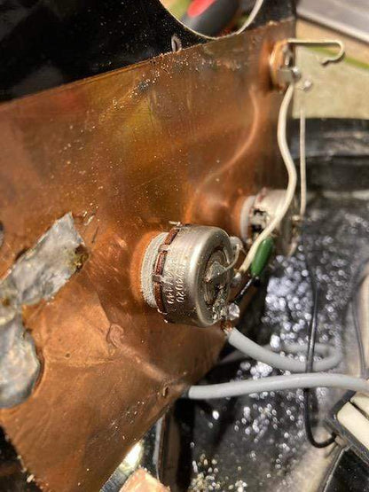 Guild B-301 Bass Black 1974 Bass Guitars / 4-String