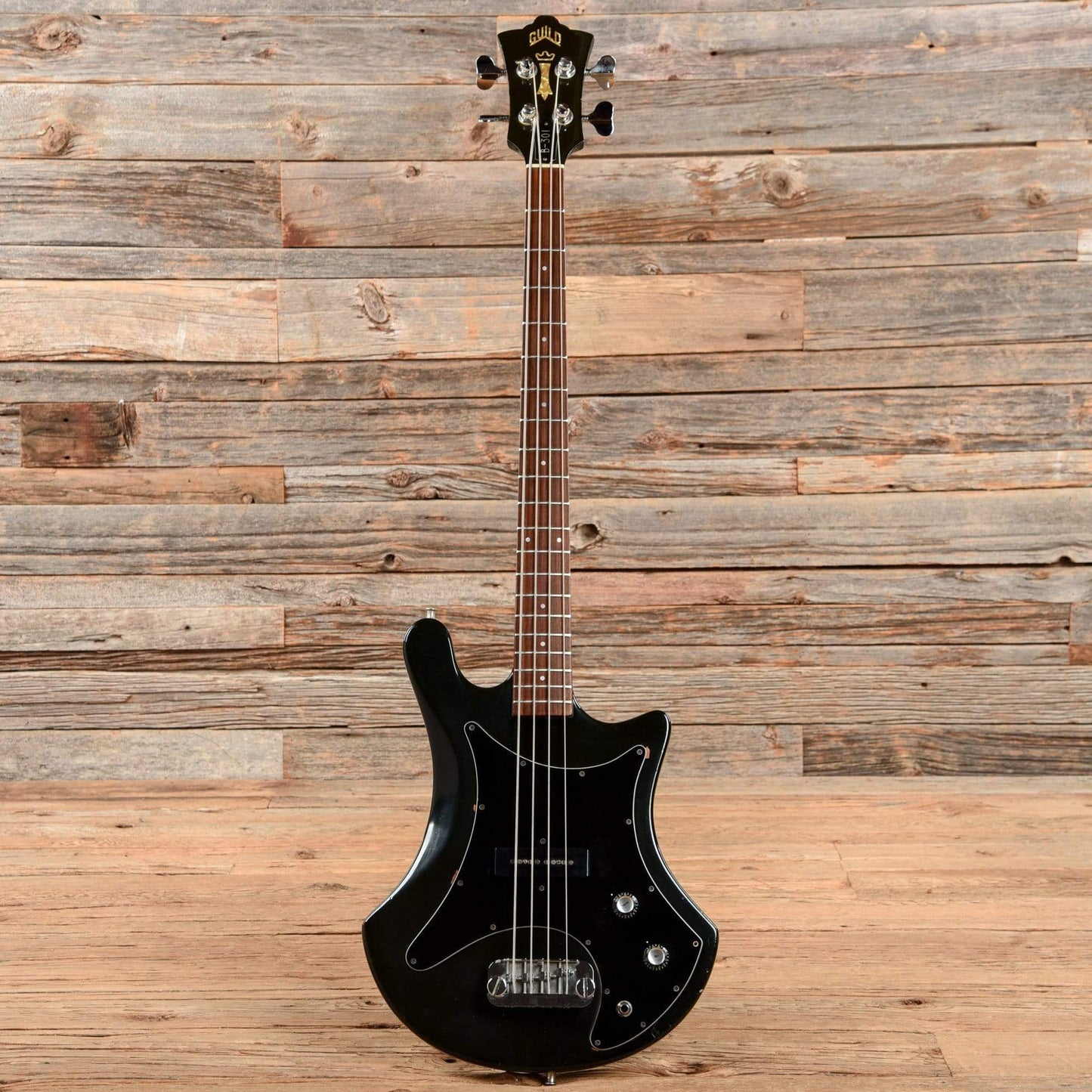 Guild B-301 Bass Black 1974 Bass Guitars / 4-String