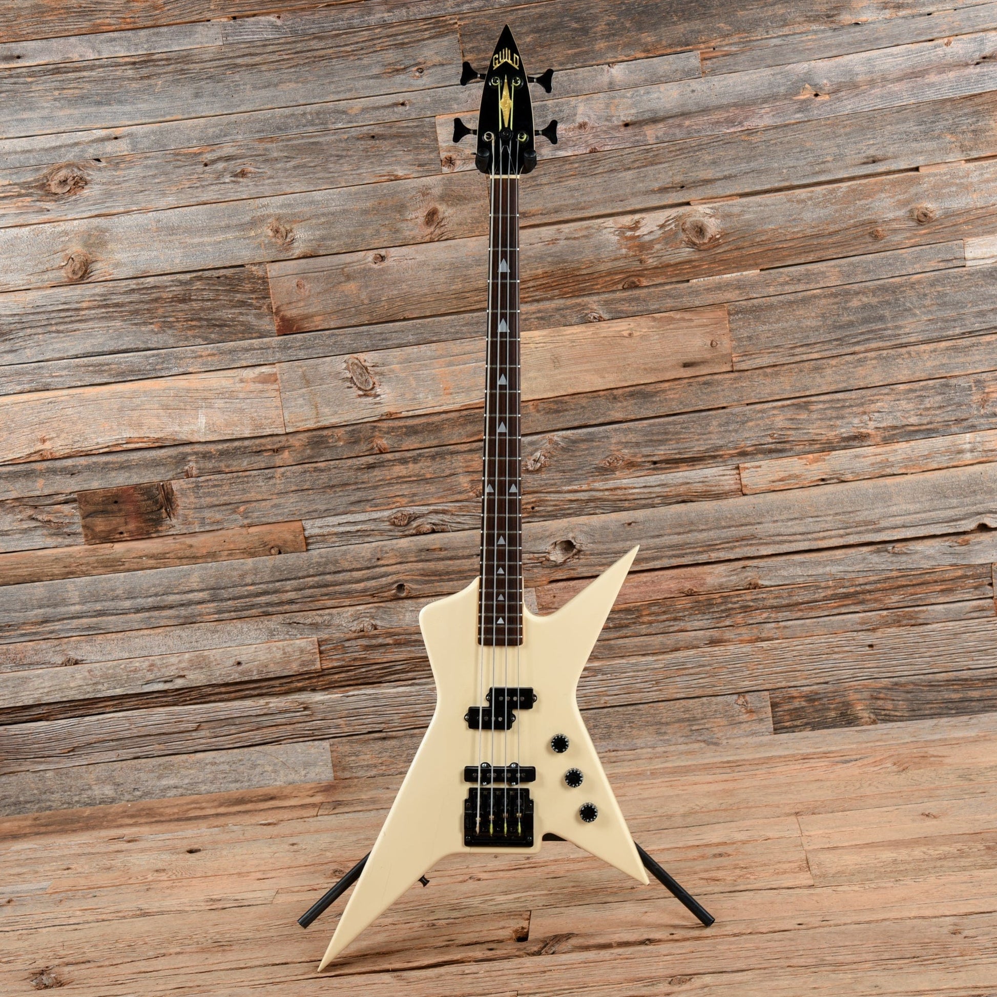 Guild SB 608 Bass White 1984 Bass Guitars / 4-String