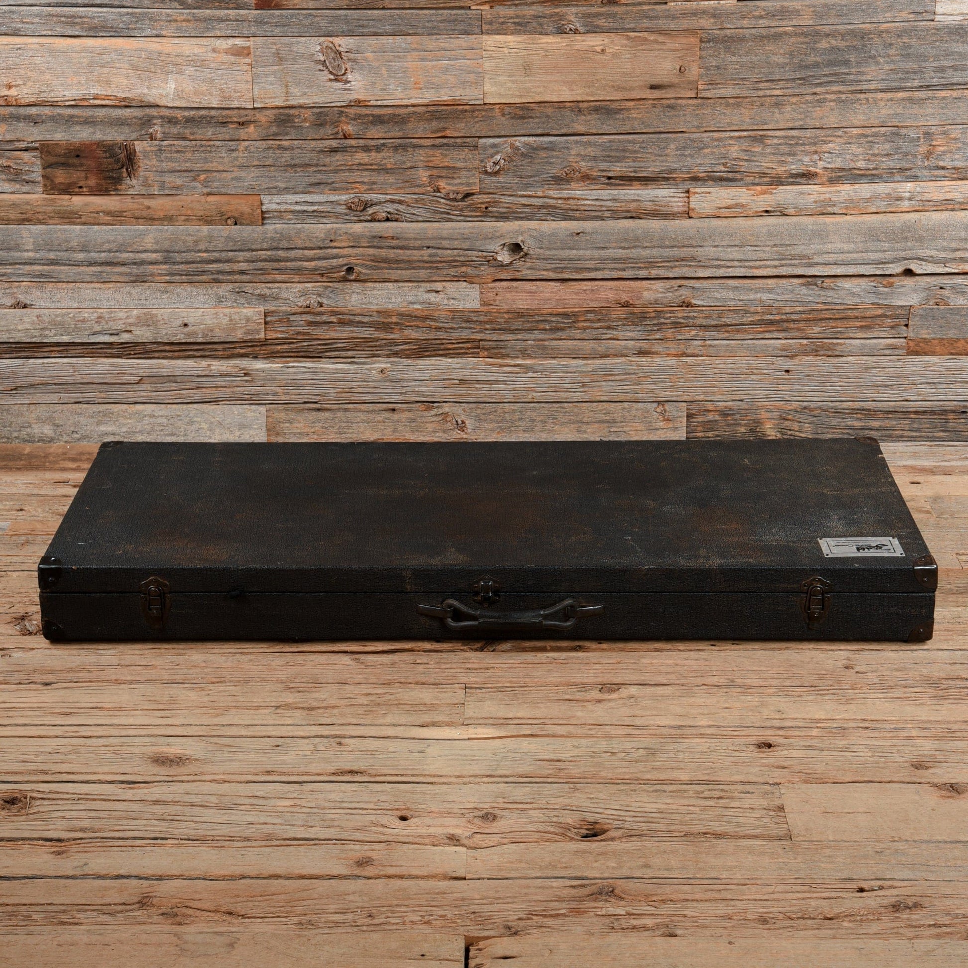 Guild SB 608 Bass White 1984 Bass Guitars / 4-String