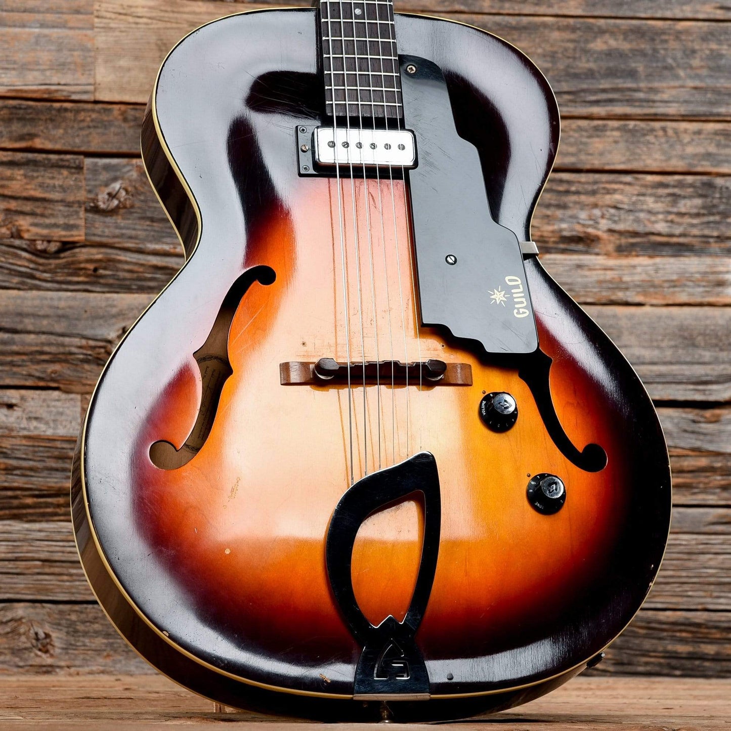 Guild Granada X-50 Sunburst 1965 Electric Guitars / Hollow Body