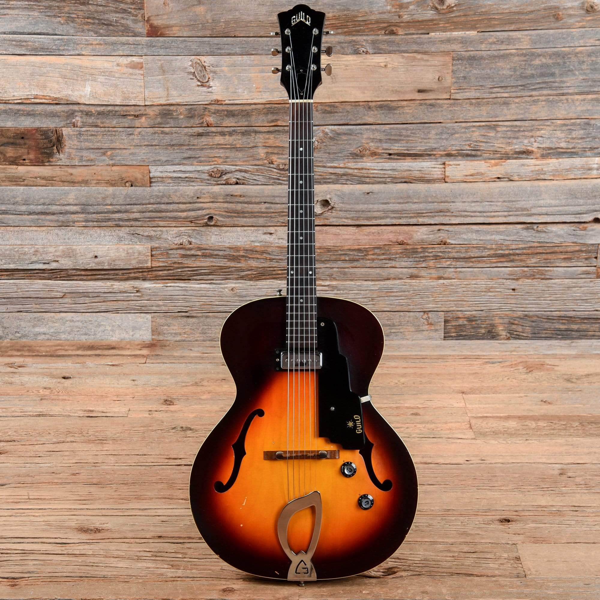 Guild Granada X-50 Sunburst 1965 Electric Guitars / Hollow Body