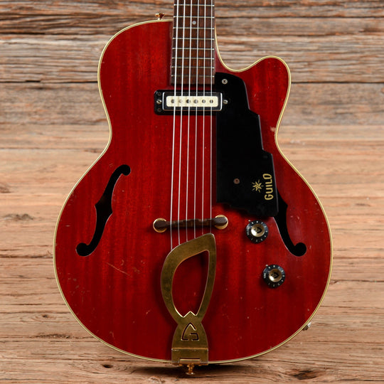 Guild M-65 Freshman Cherry 1967 Electric Guitars / Hollow Body