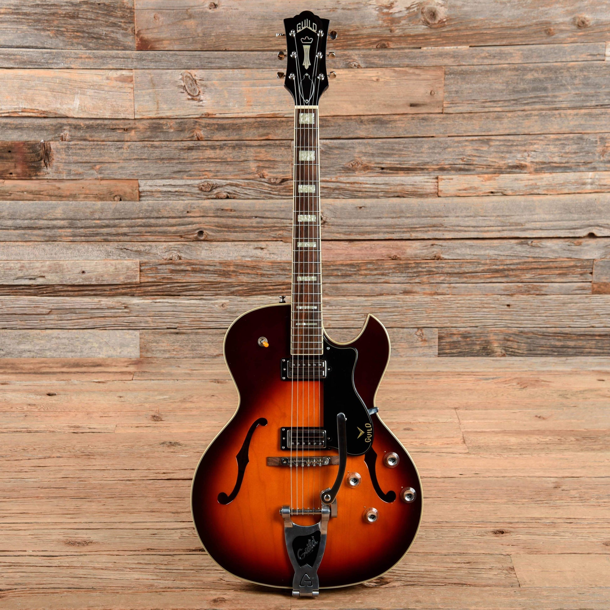 Guild Newark St. Collection CE-100D Sunburst 2014 Electric Guitars / Hollow Body
