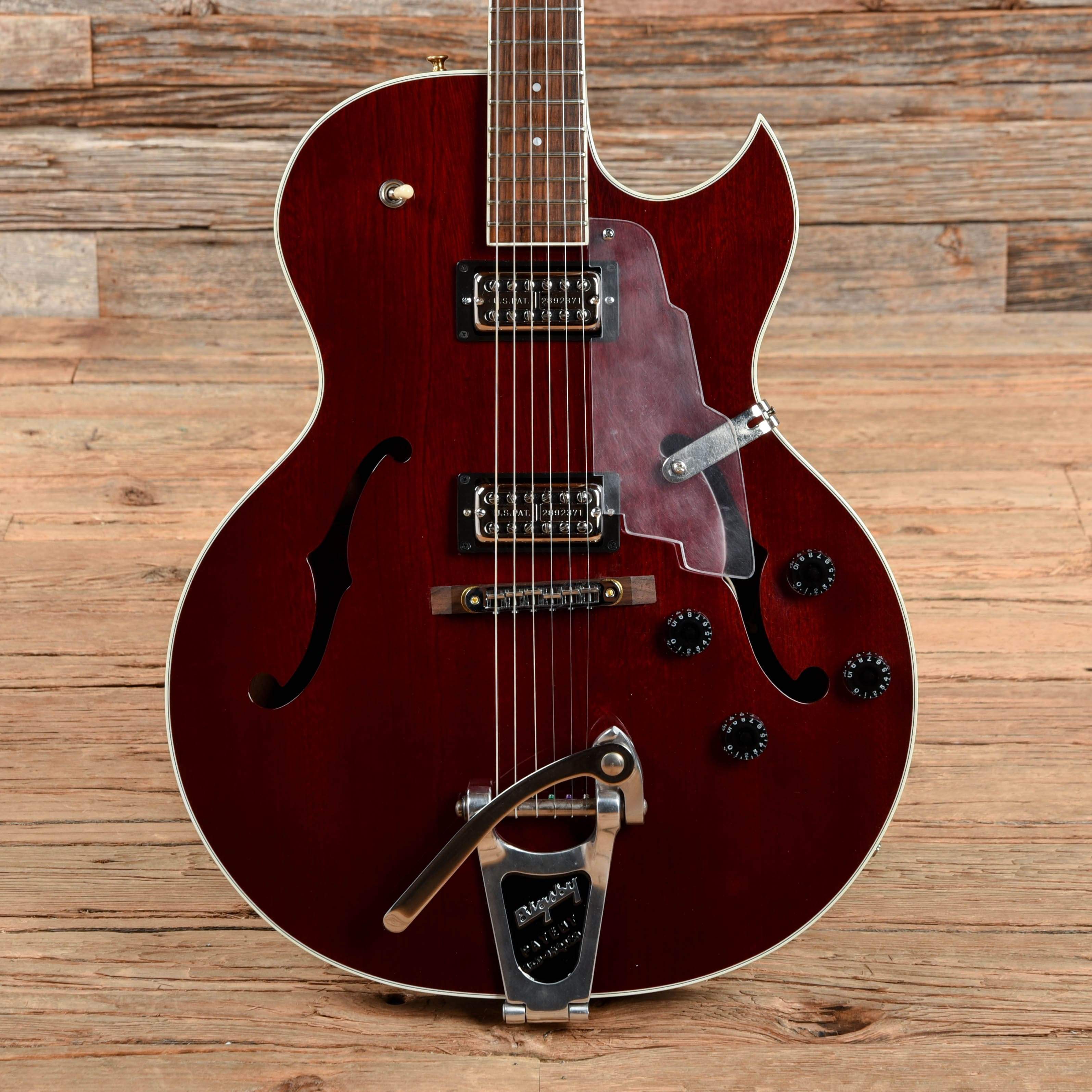 Guild Starfire III Transparent Red 1997 Electric Guitars / Hollow Body
