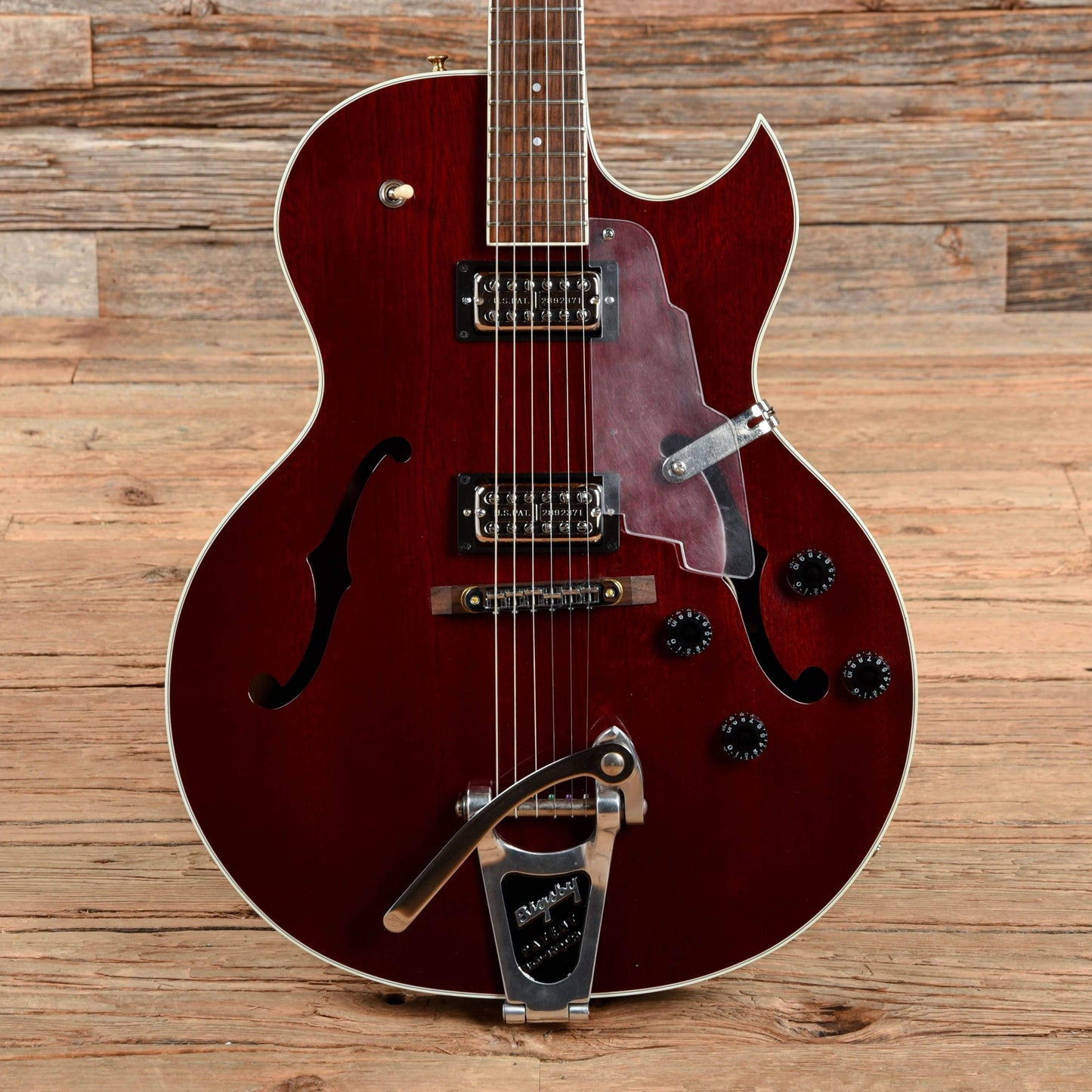 Guild Starfire III Transparent Red 1997 Electric Guitars / Hollow Body