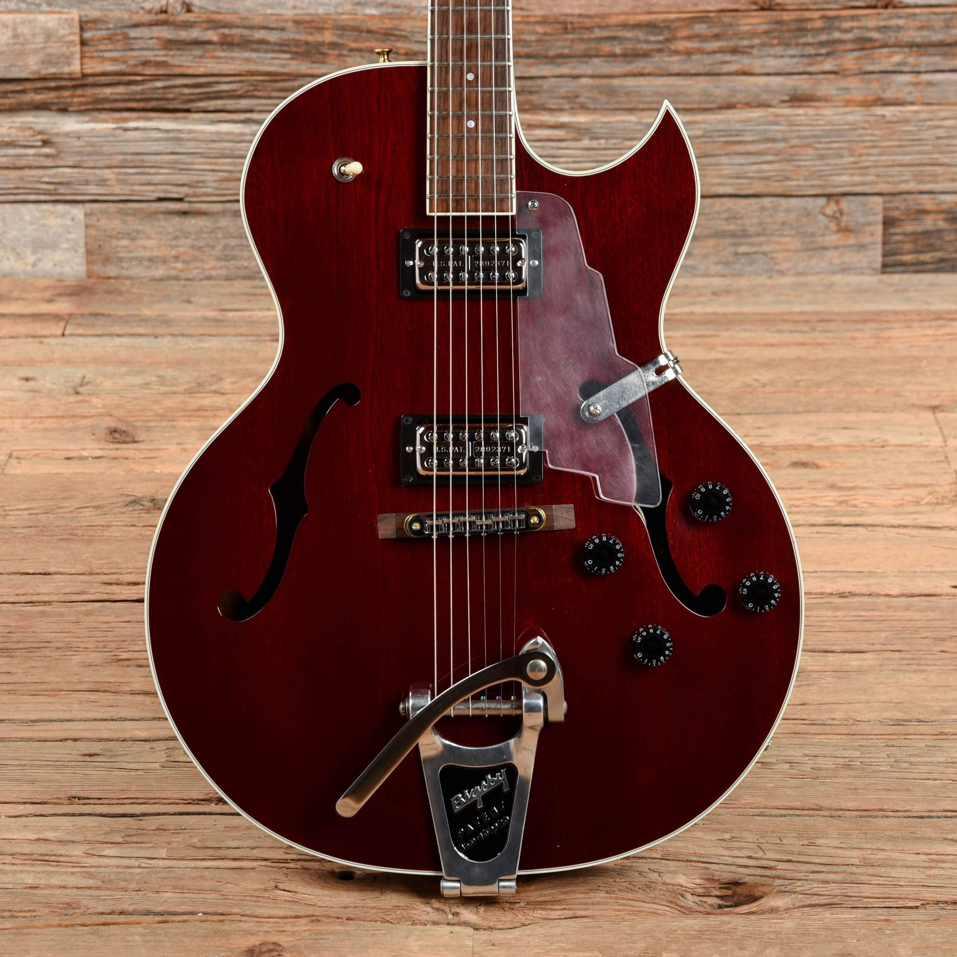 Guild Starfire III Transparent Red 1997 Electric Guitars / Hollow Body