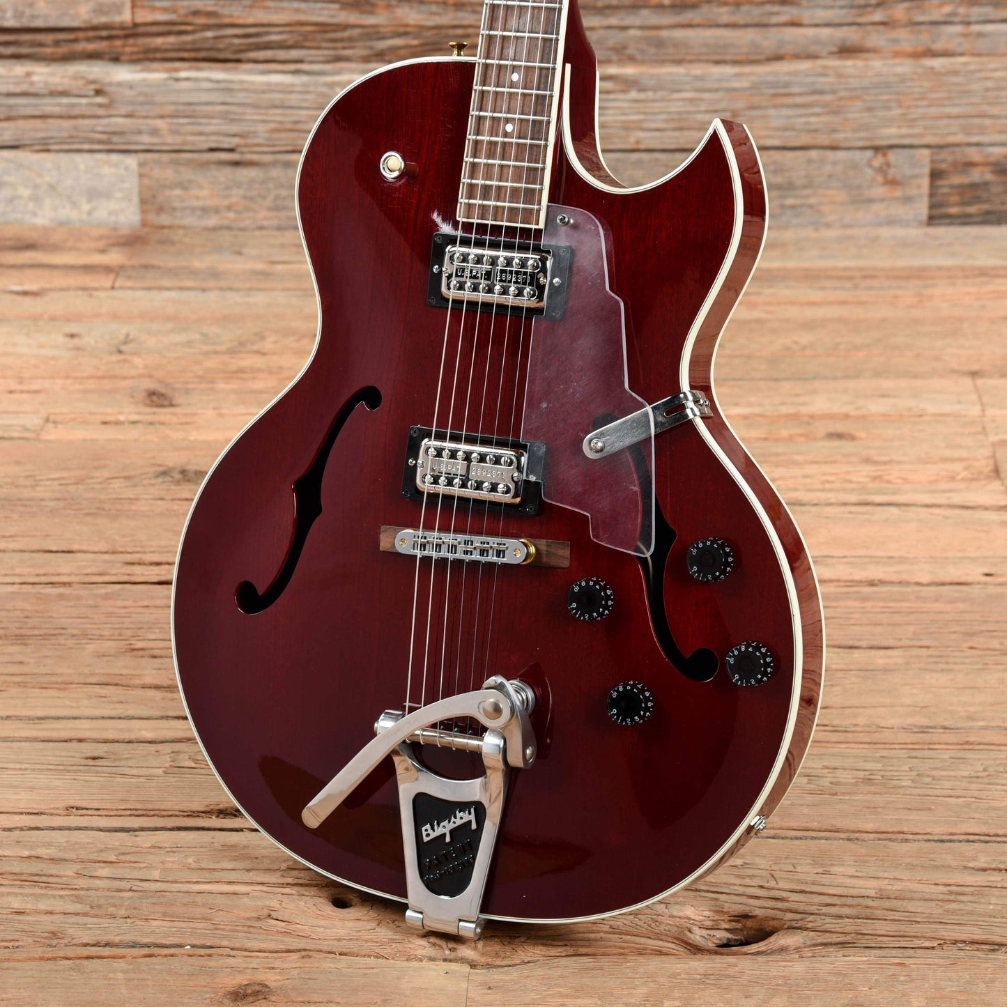 Guild Starfire III Transparent Red 1997 Electric Guitars / Hollow Body