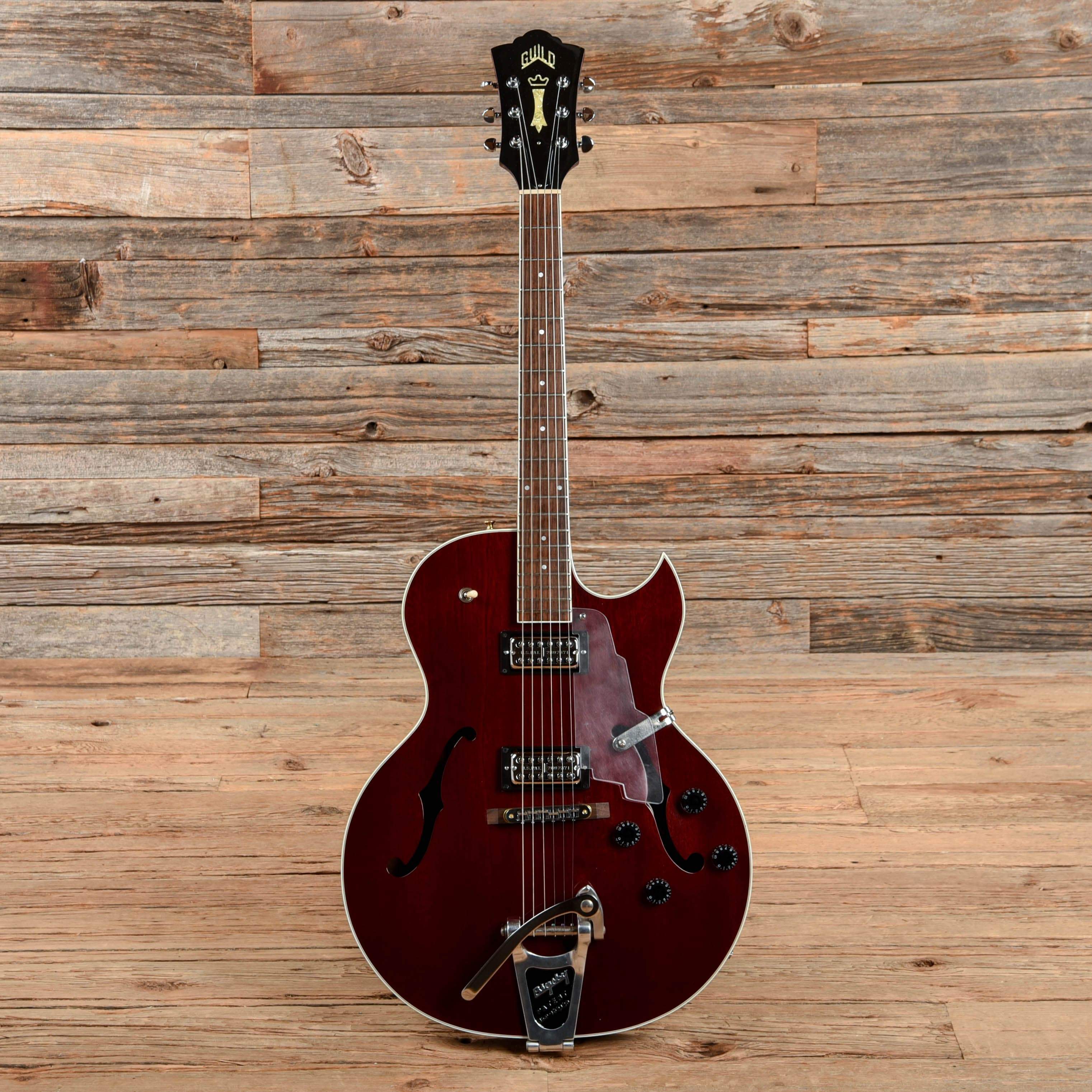 Guild Starfire III Transparent Red 1997 Electric Guitars / Hollow Body
