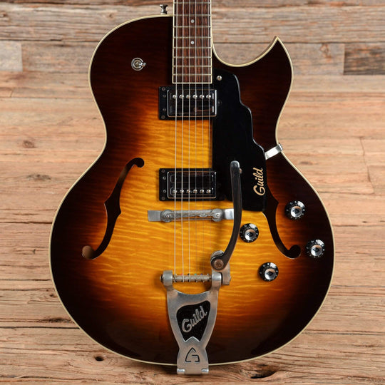 Guild USA Starfire III Sunburst 1997 Electric Guitars / Hollow Body