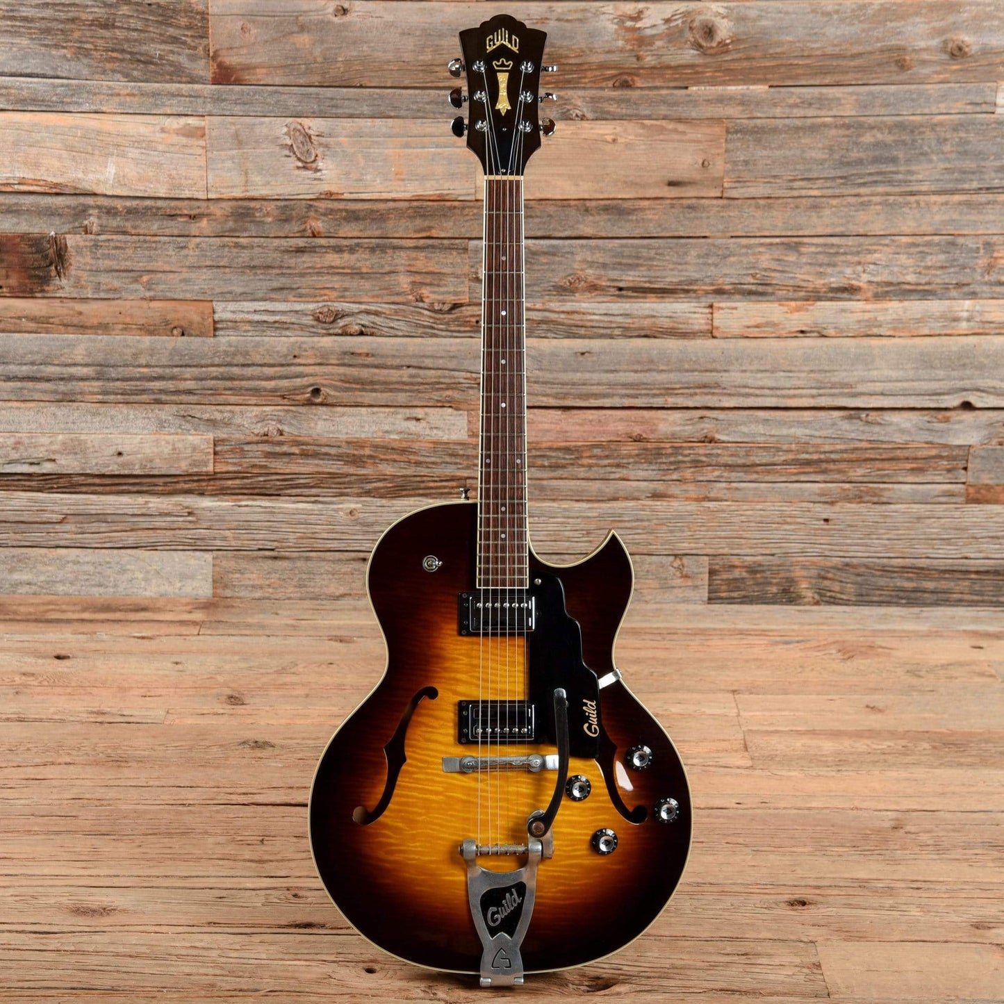 Guild USA Starfire III Sunburst 1997 Electric Guitars / Hollow Body