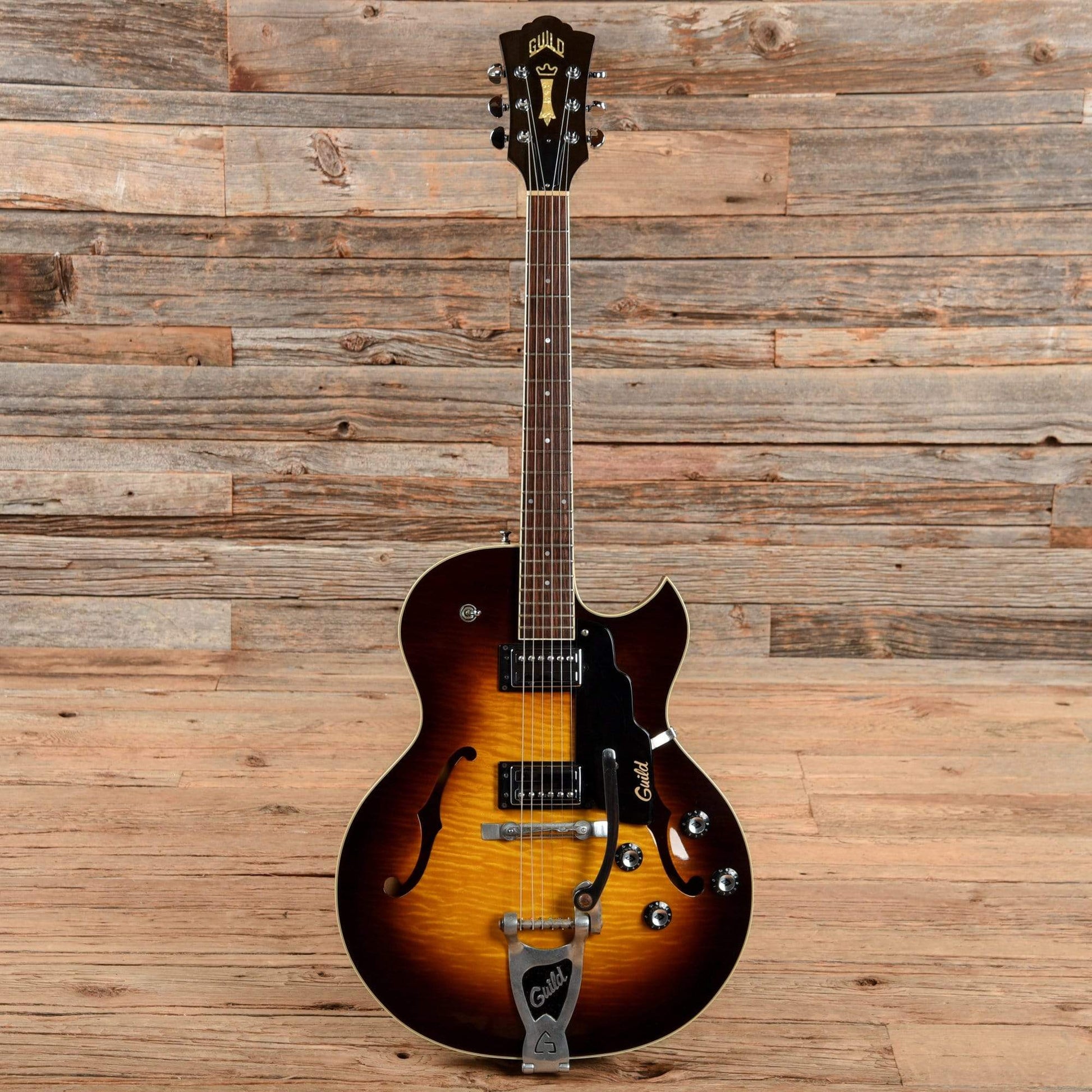 Guild USA Starfire III Sunburst 1997 Electric Guitars / Hollow Body