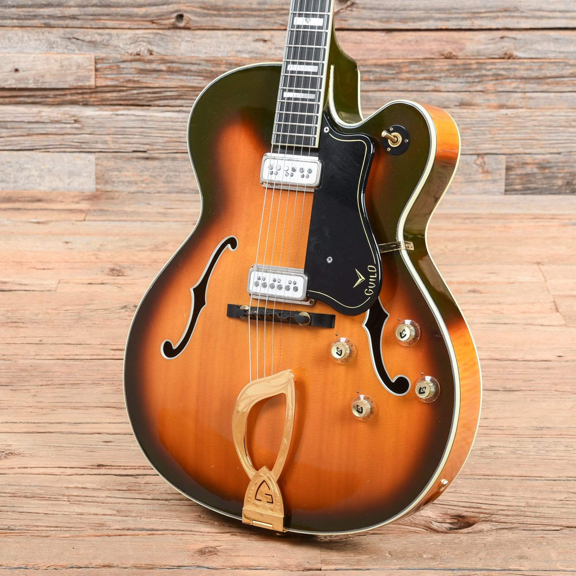 Guild X-500 Stuart Sunburst 1961 Electric Guitars / Hollow Body