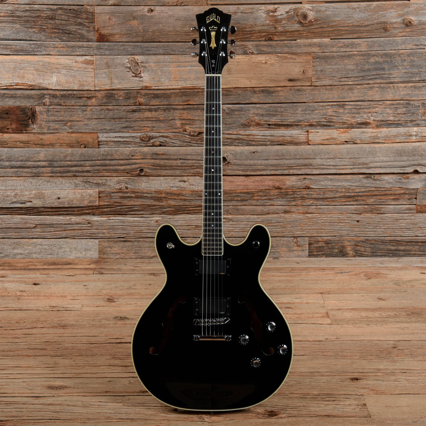 Guild Starfire IV Black 1984 Electric Guitars / Semi-Hollow