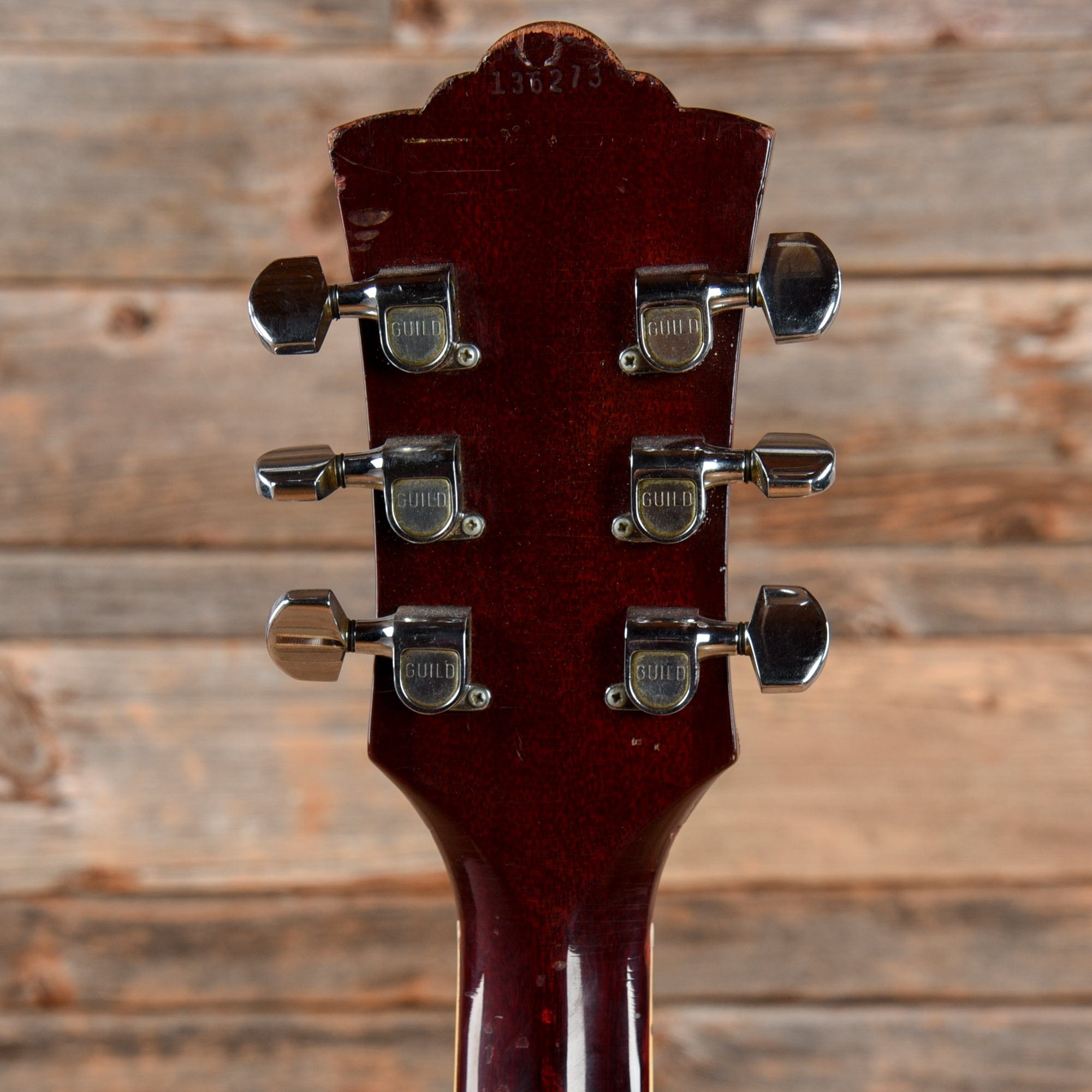 Guild Starfire IV Cherry 1976 Electric Guitars / Semi-Hollow